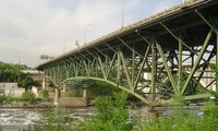 The bridge collapse and emergency response in Minneapolis in 2007 made national news. 