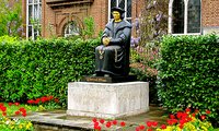 Sir Thomas More sought to preserve his life through silence.  Stephen Carter says integrity requires one to speak openly.  Who's right?