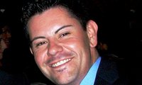 Like many “nontraditional” students, Tim de la Serna gave college a go straight out of high school, but life got in the way.

