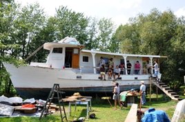 Kids Work on Riverboat Kids Work on Riverboat
