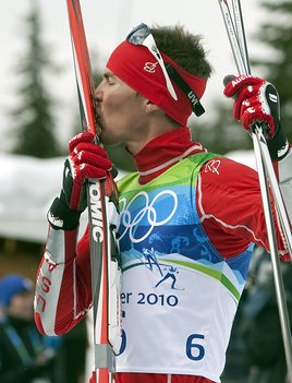 The USA's Bill Demong celebrates winning gold in Nordic Combined Individual LH/10 KM CC during Vancouver 2010 Winter Olympics. (United Press International)