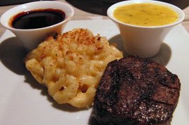 Stead with Mac and Cheese, Aqueous Restaurant (Photo/J.Kubin) Click to enlarge Stead with Mac and Cheese, Aqueous Restaurant (Photo/J.Kubin) Click to enlarge