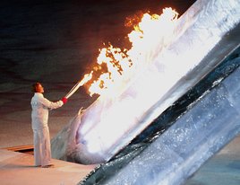 Canadian speed skater Catriona Le May Doan lights the Olympic Flame during the Closing Ceremony at BC Place in Vancouver, Canada. (United Press International) Canadian speed skater Catriona Le May Doan lights the Olympic Flame during the Closing Ceremony at BC Place in Vancouver, Canada. (United Press International)