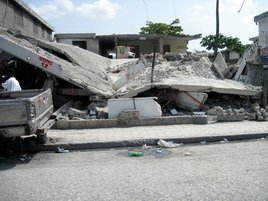 Destroyed Building in Port au Prince Photo/M. Payne Destroyed Building in Port au Prince Photo/M. Payne