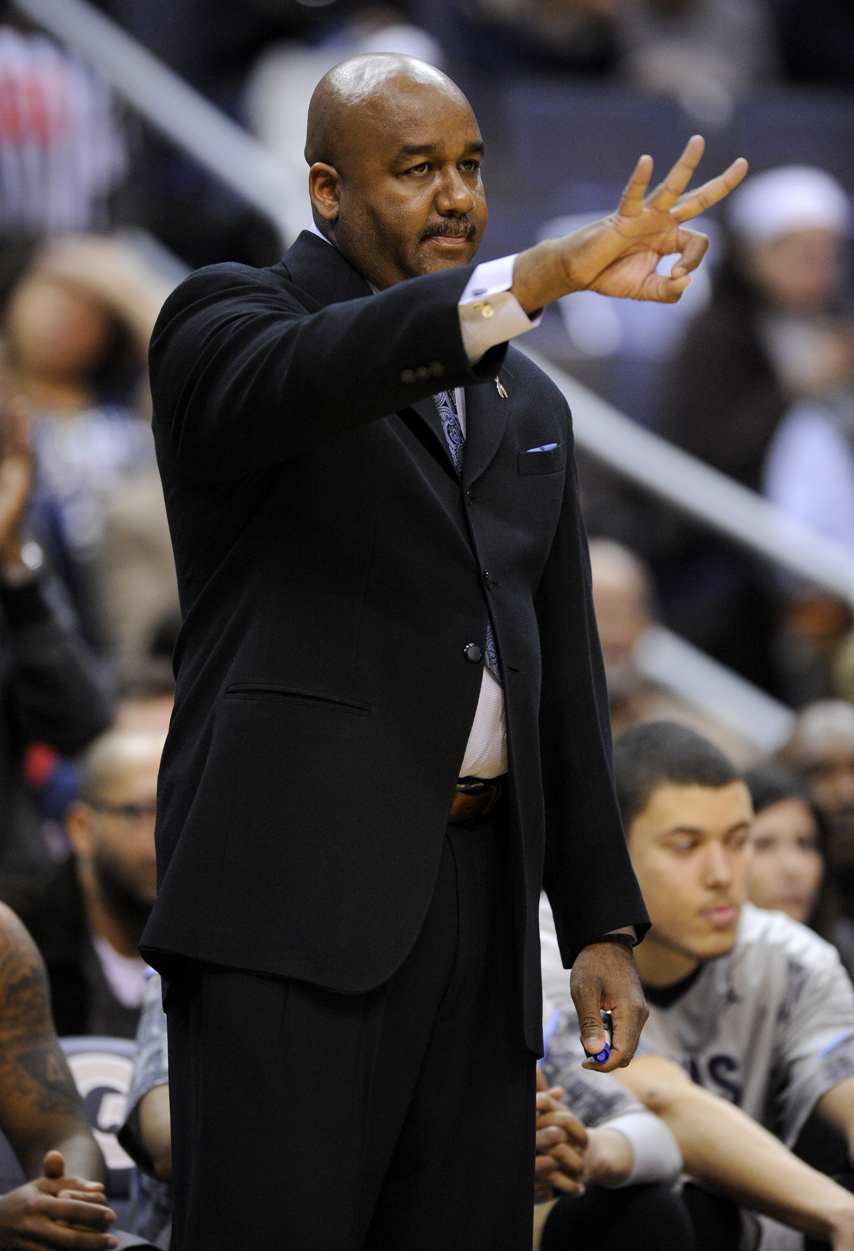 Syracuse-georgetown-b_lanc1
