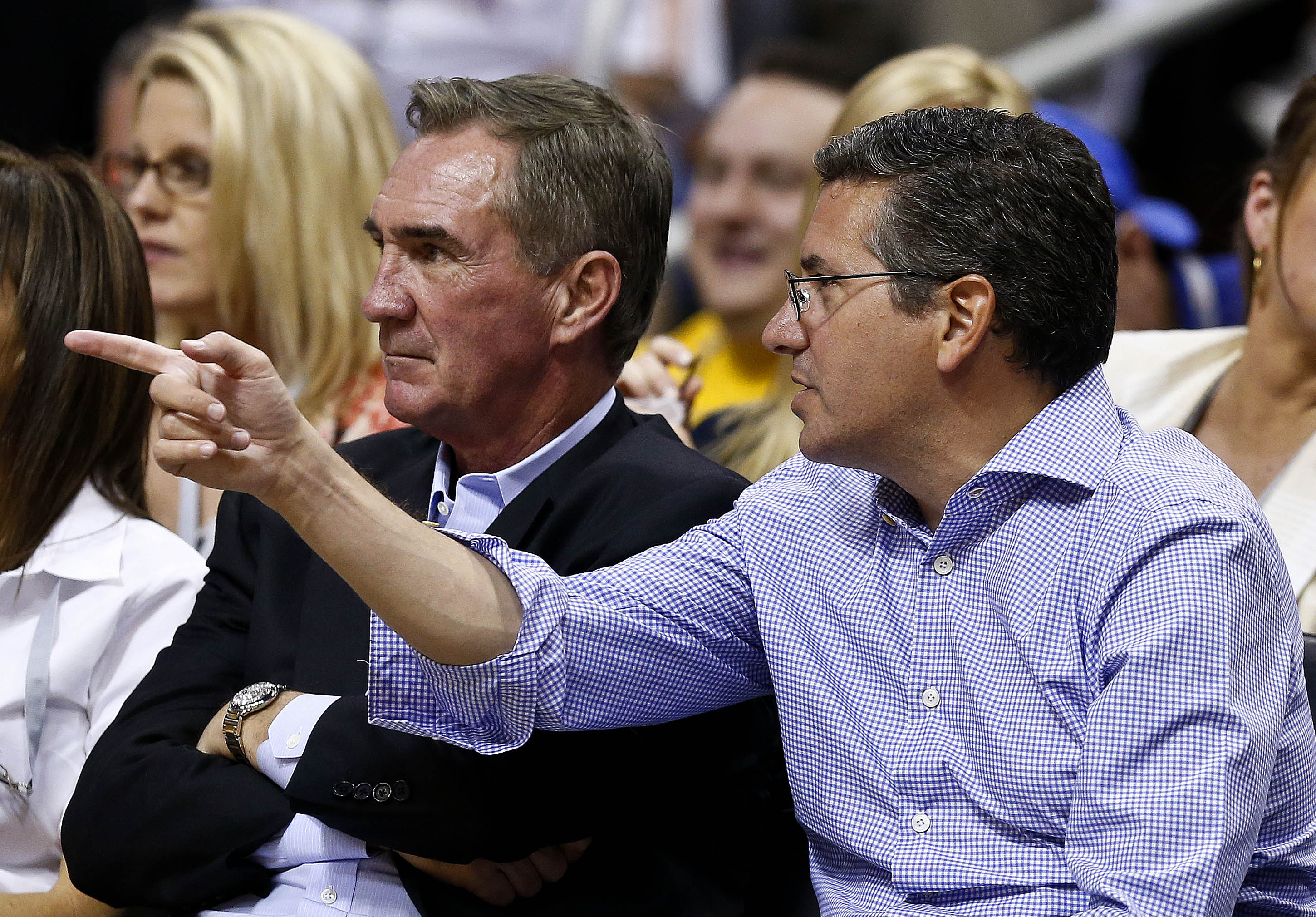 Lakers-suns-basketbal_lanc