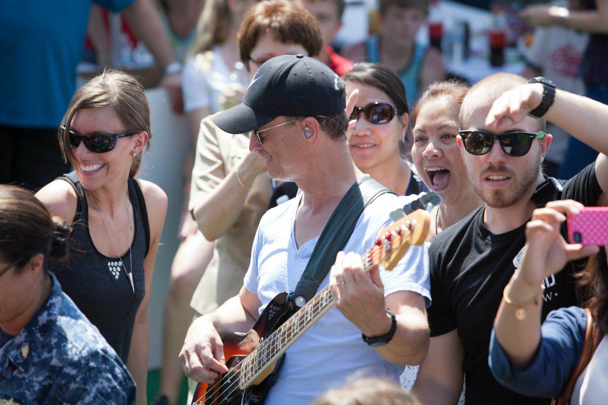 Gary Sinise's leading role: Actor’s commitment to troops goes beyond Memorial Day - Washington Times