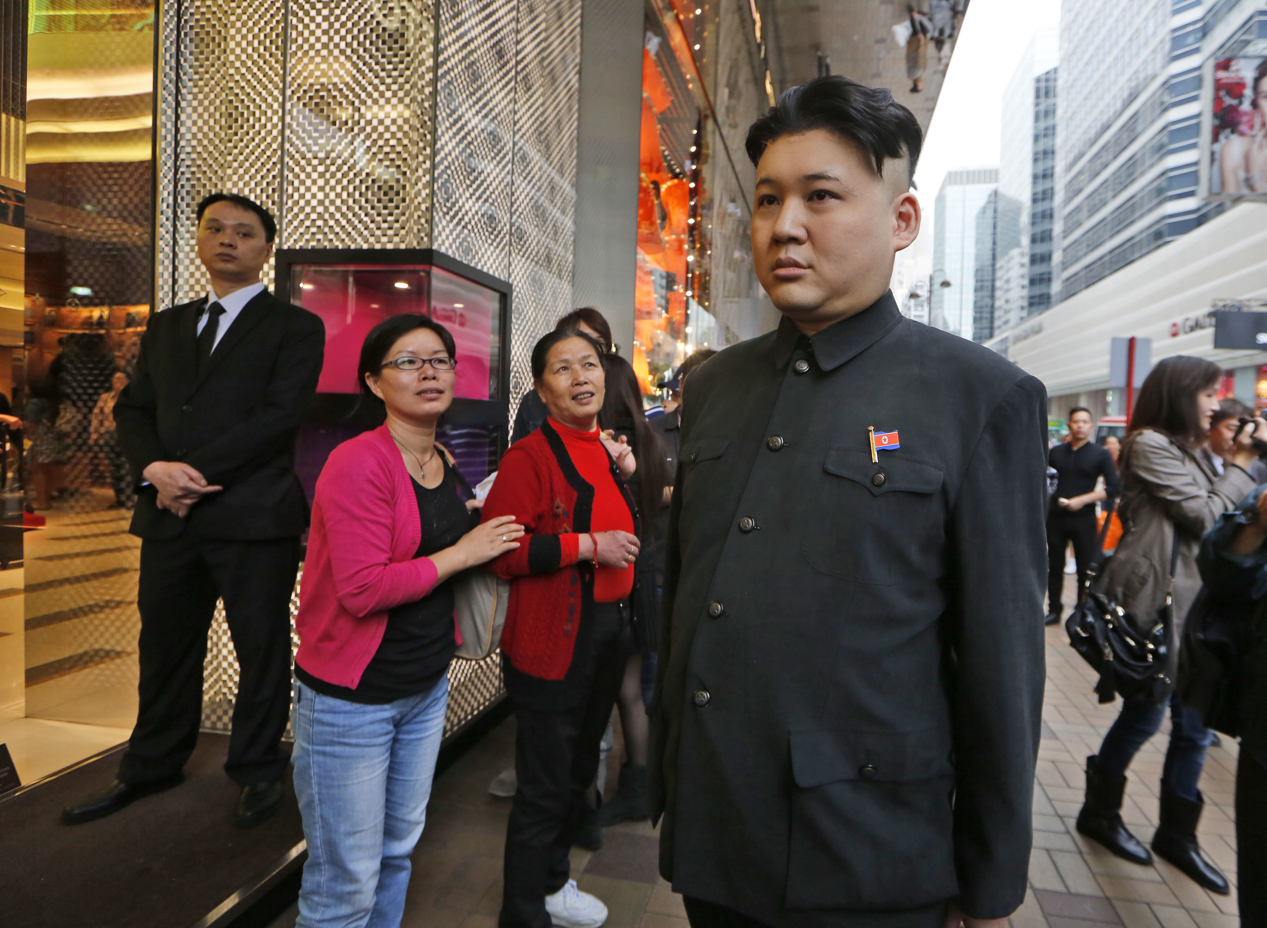 Kim Jong Un Doppelganger Makes Waves As Burger Salesman In Tel Aviv