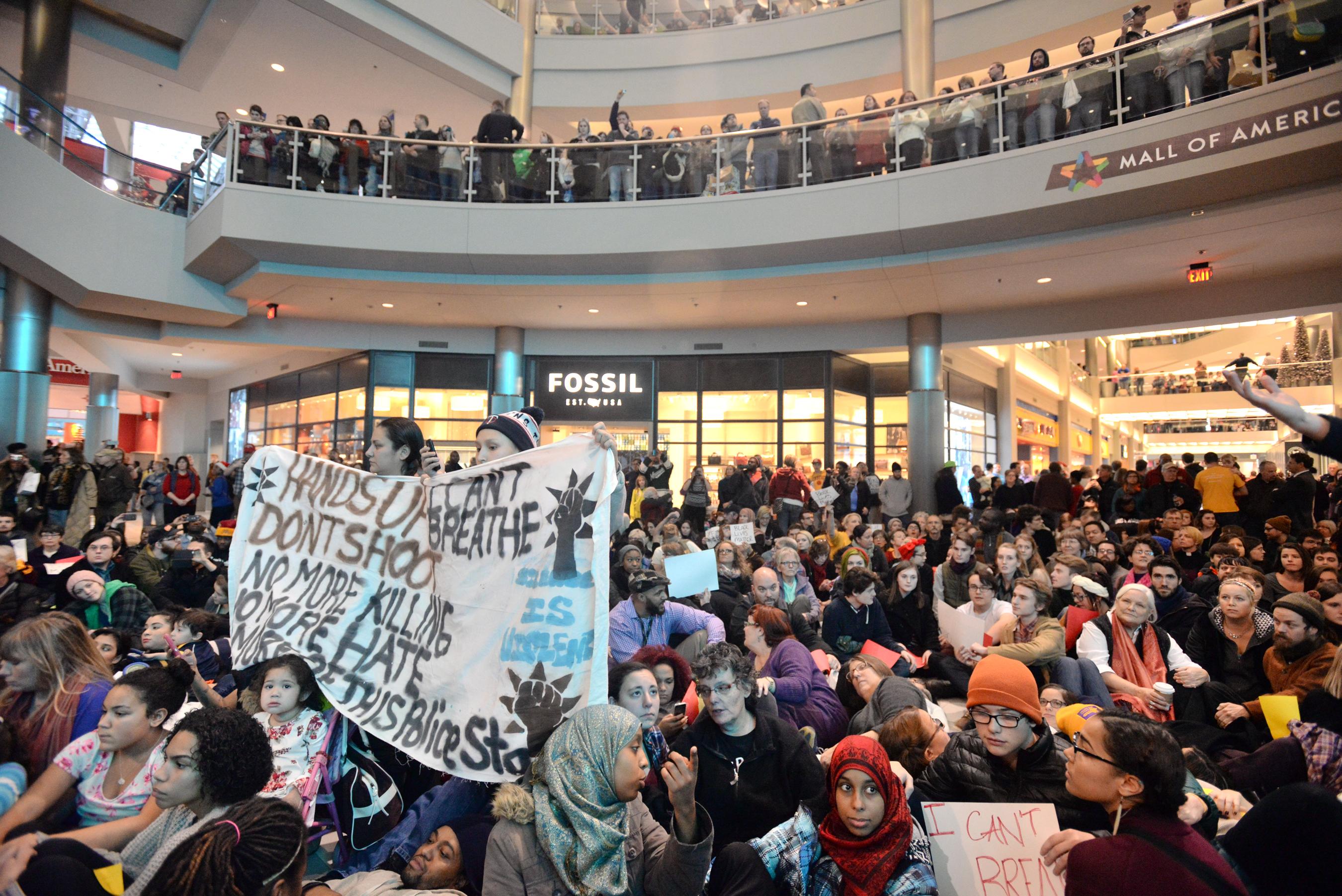 Police brutality protesters rally at Mall of America - Washington Times