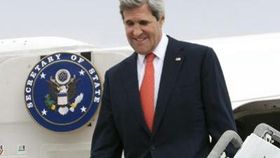 Raw: Kerry Arrives in SKorea Amid Missile Fears