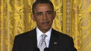 Obama Greets New Citizens, Pushes Reform