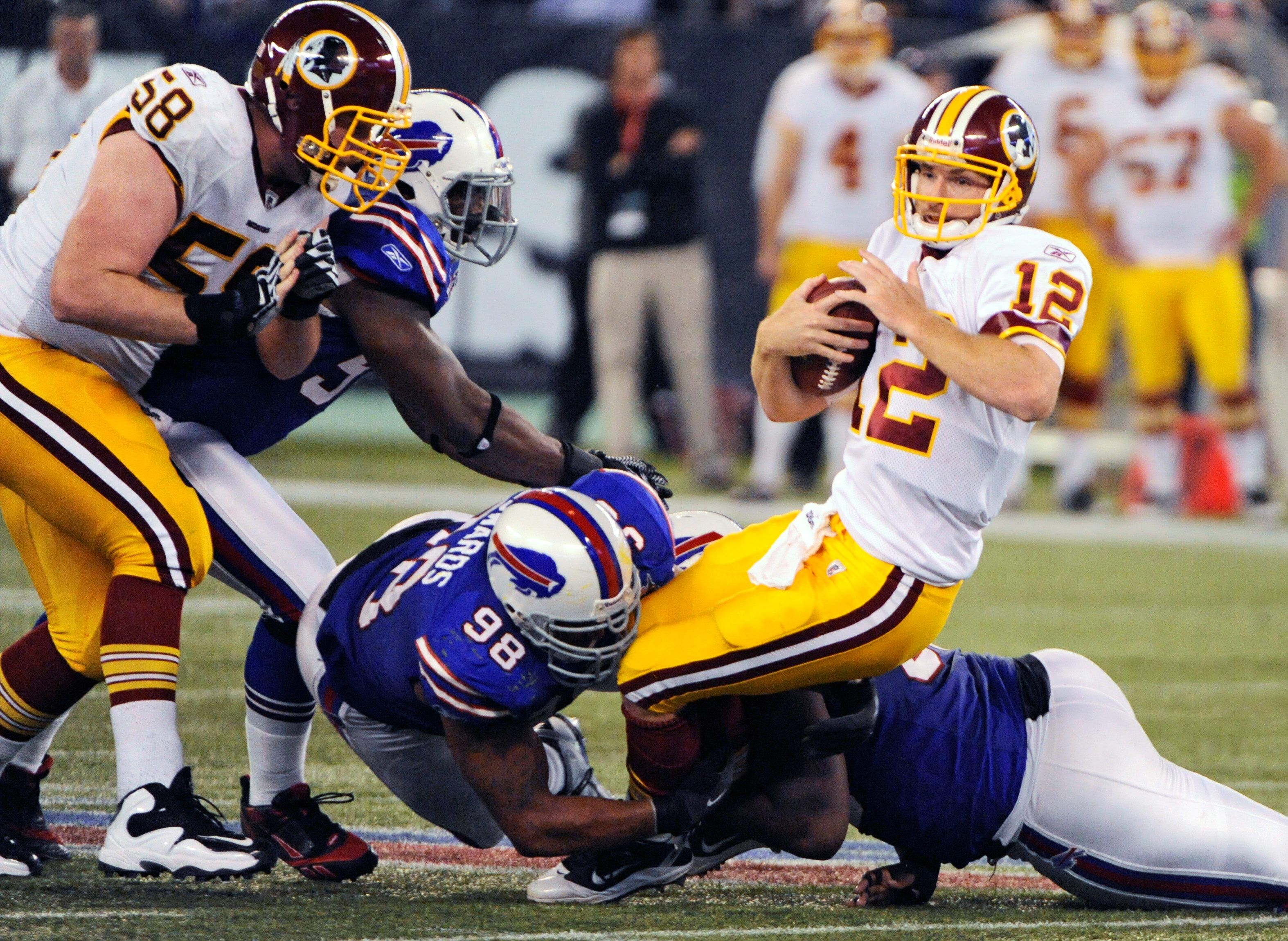 Photo: Washington Redskins John Beck passes against the Carolina Panthers -  CHP2011102317 