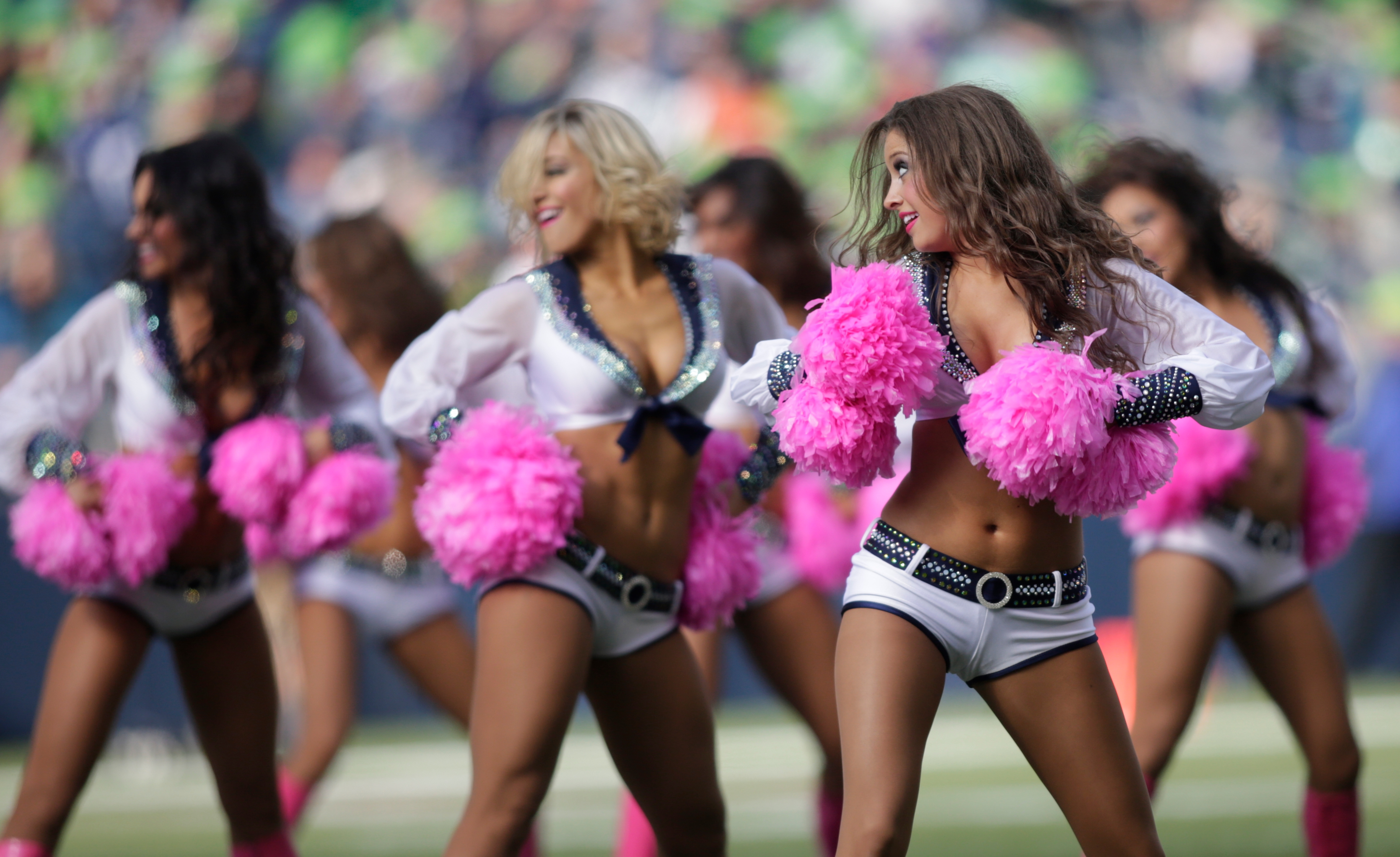 Only 8 percent of NFL pink apparel sales go toward cancer research: report  - Washington Times