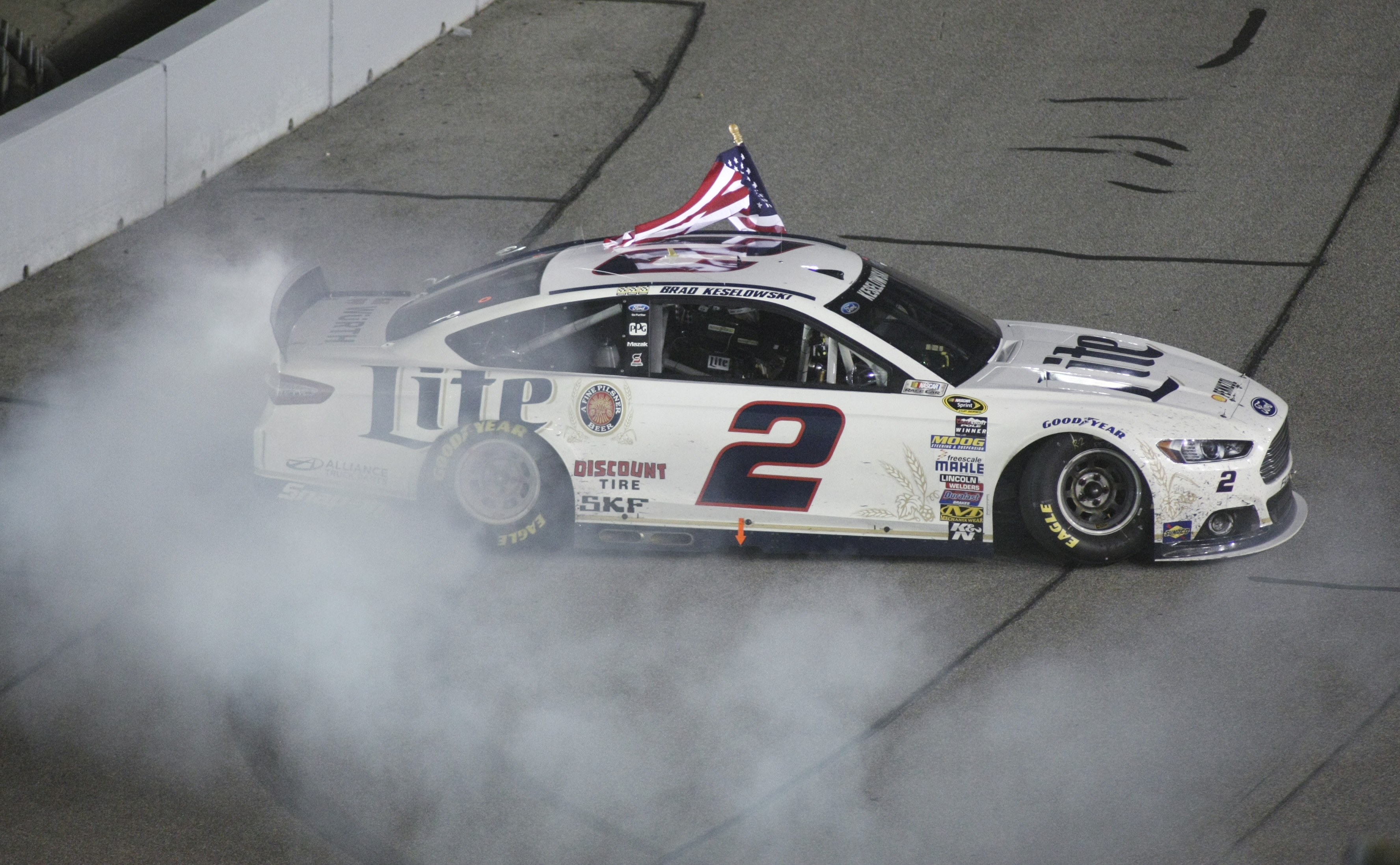 Brad Keselowski Wins Nascar's Sprint Cup Title - The New York Times