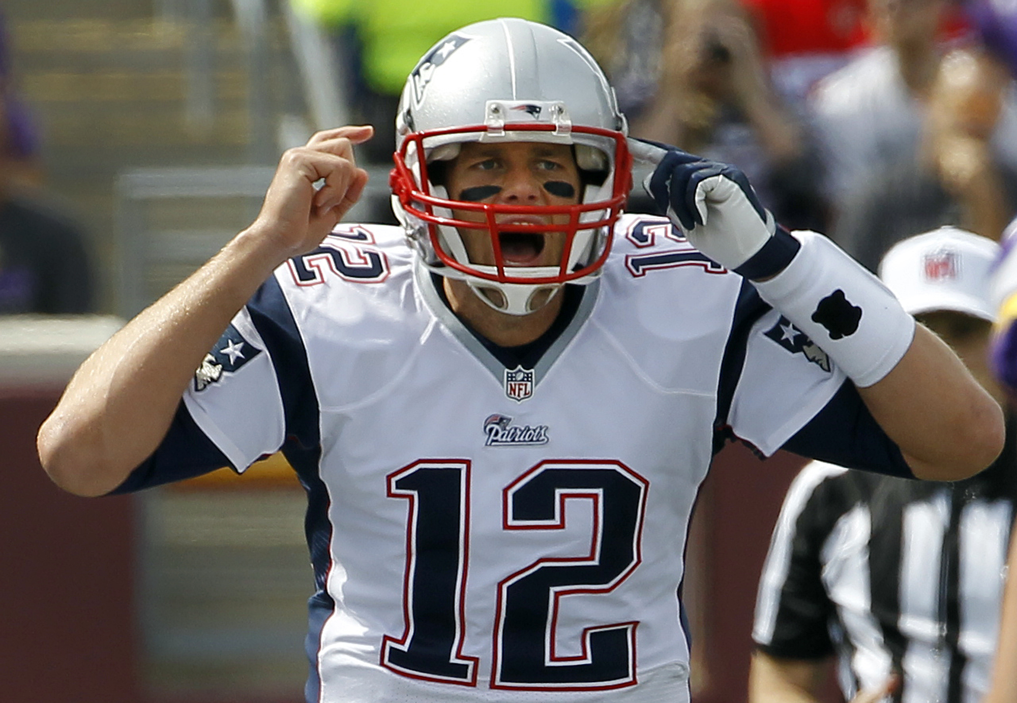 Tom Brady needs Rob Gronkowski according to Robert Griffin III