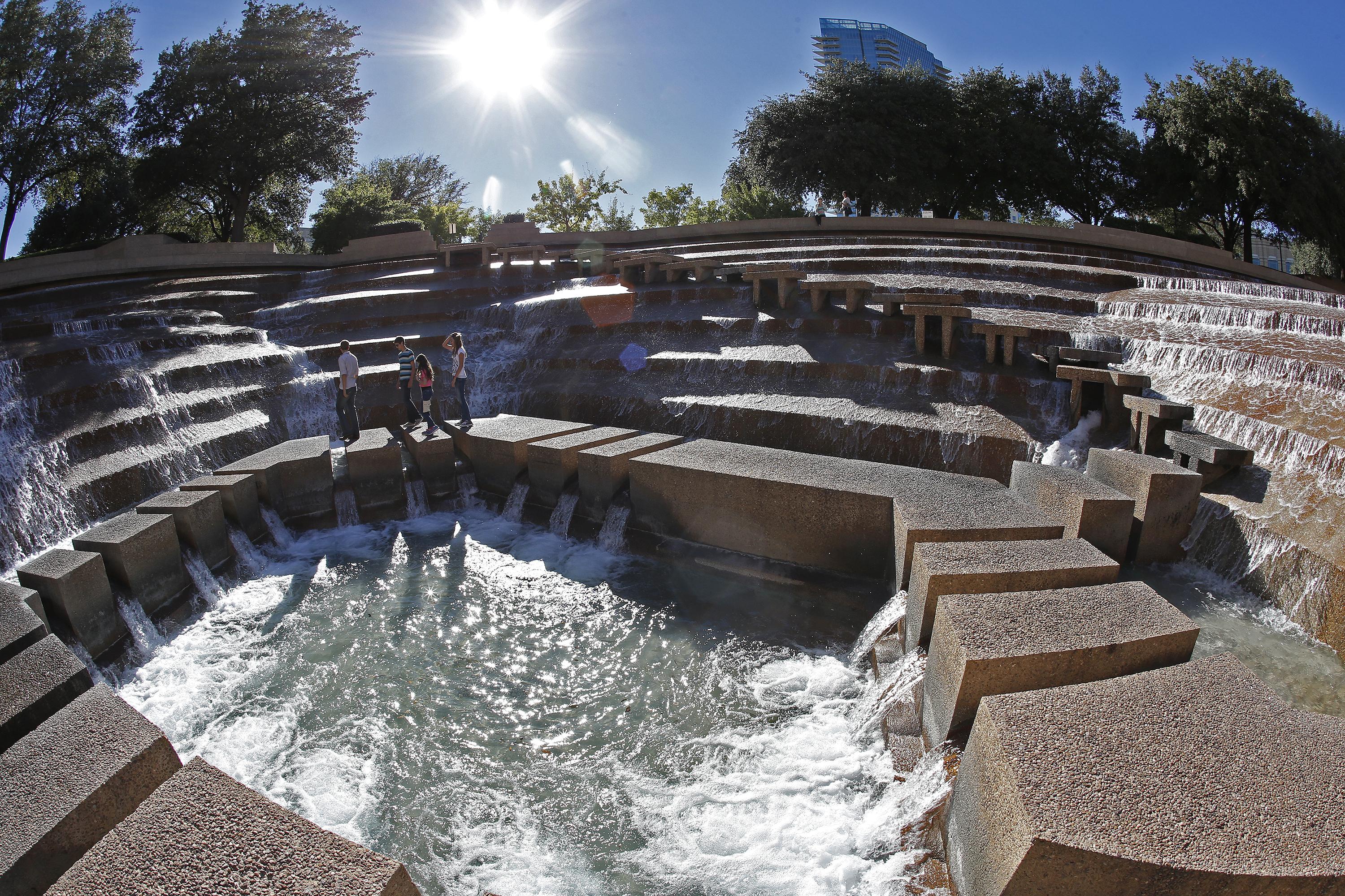 Fort Worth Water Gardens Marked By Beauty Tragedy Washington Times