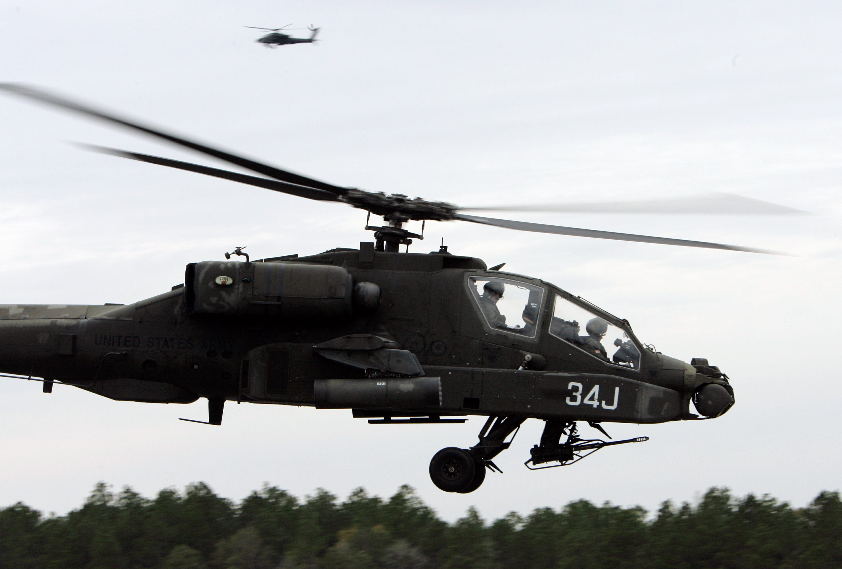 Apache Helicopter Makes Emergency Landing In Syria Washington Times