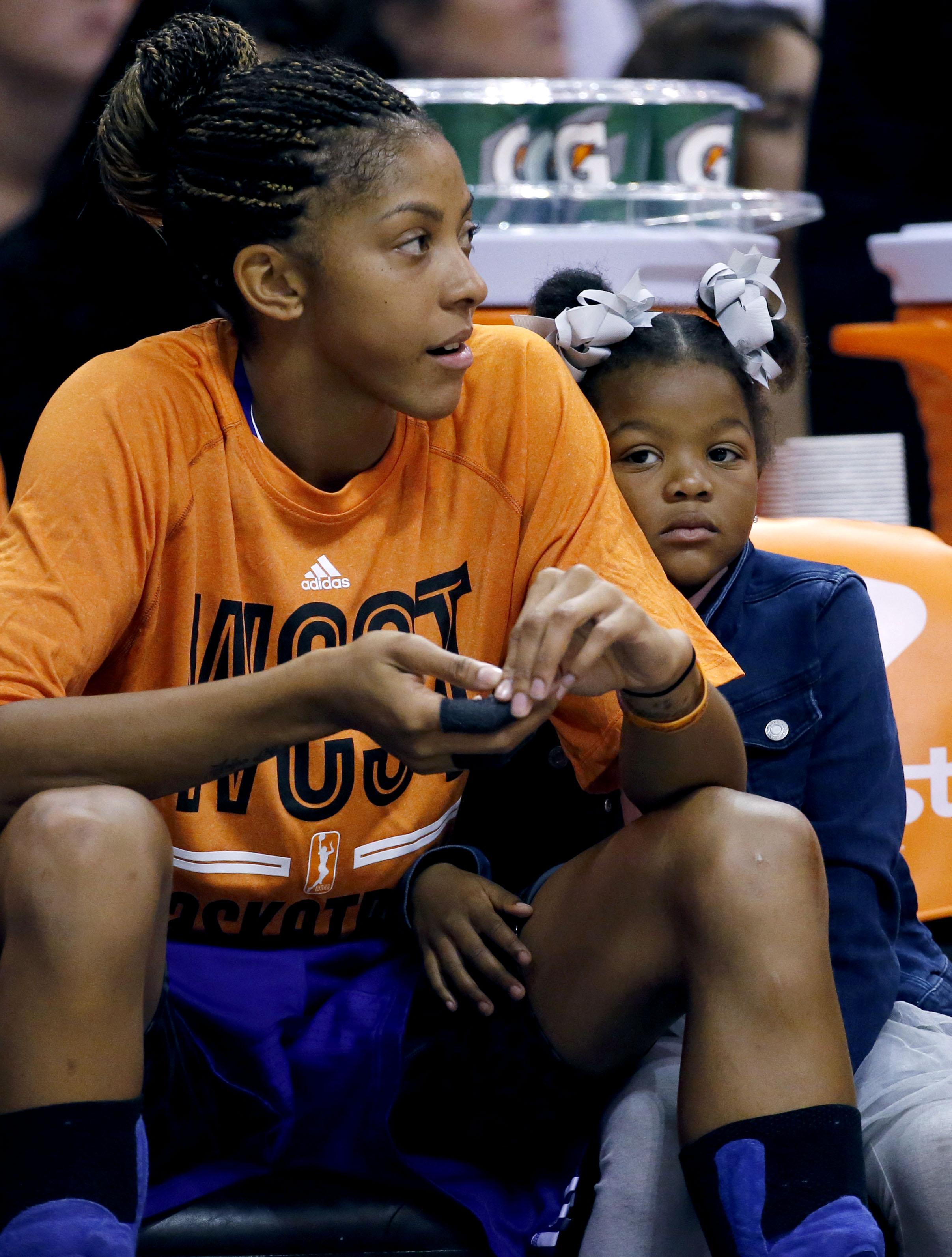 Los Angeles Sparks mark start of new era without Candace Parker