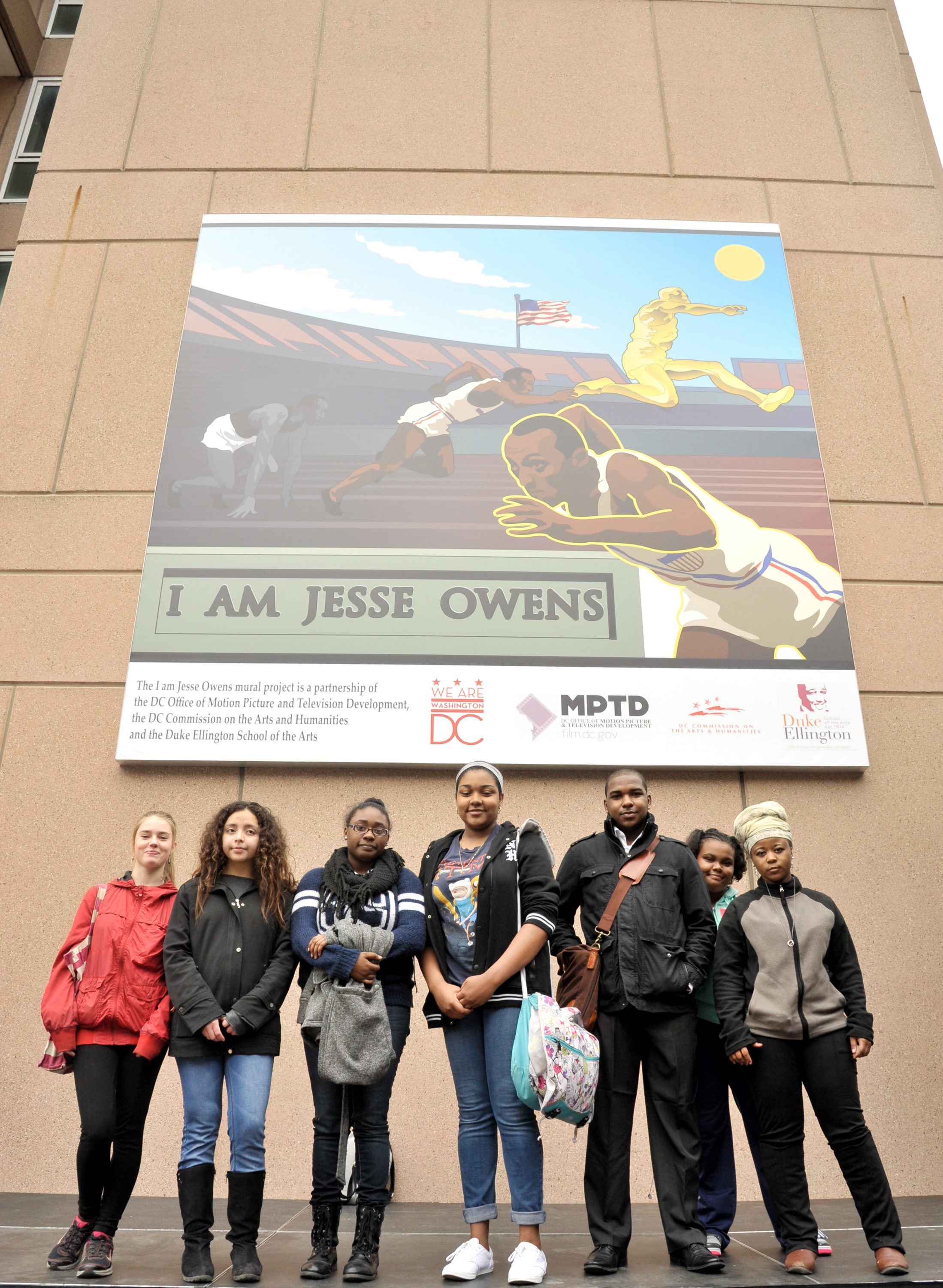 Jesse Owens Memorialized By Duke Ellington School Of The Arts Students Washington Times