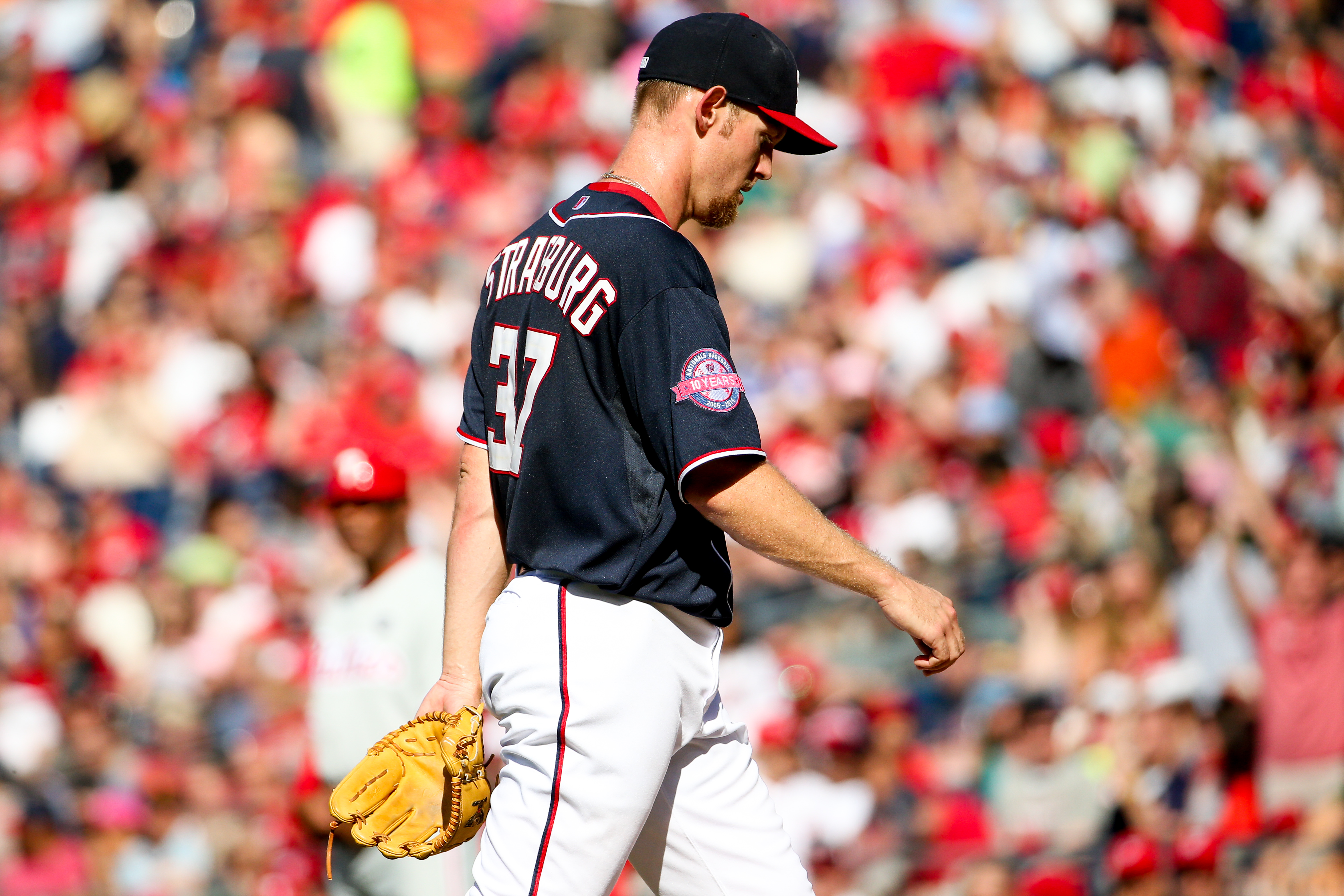 Stephen Strasburg exits with right trapezius muscle tightness, sparking  concern - Washington Times