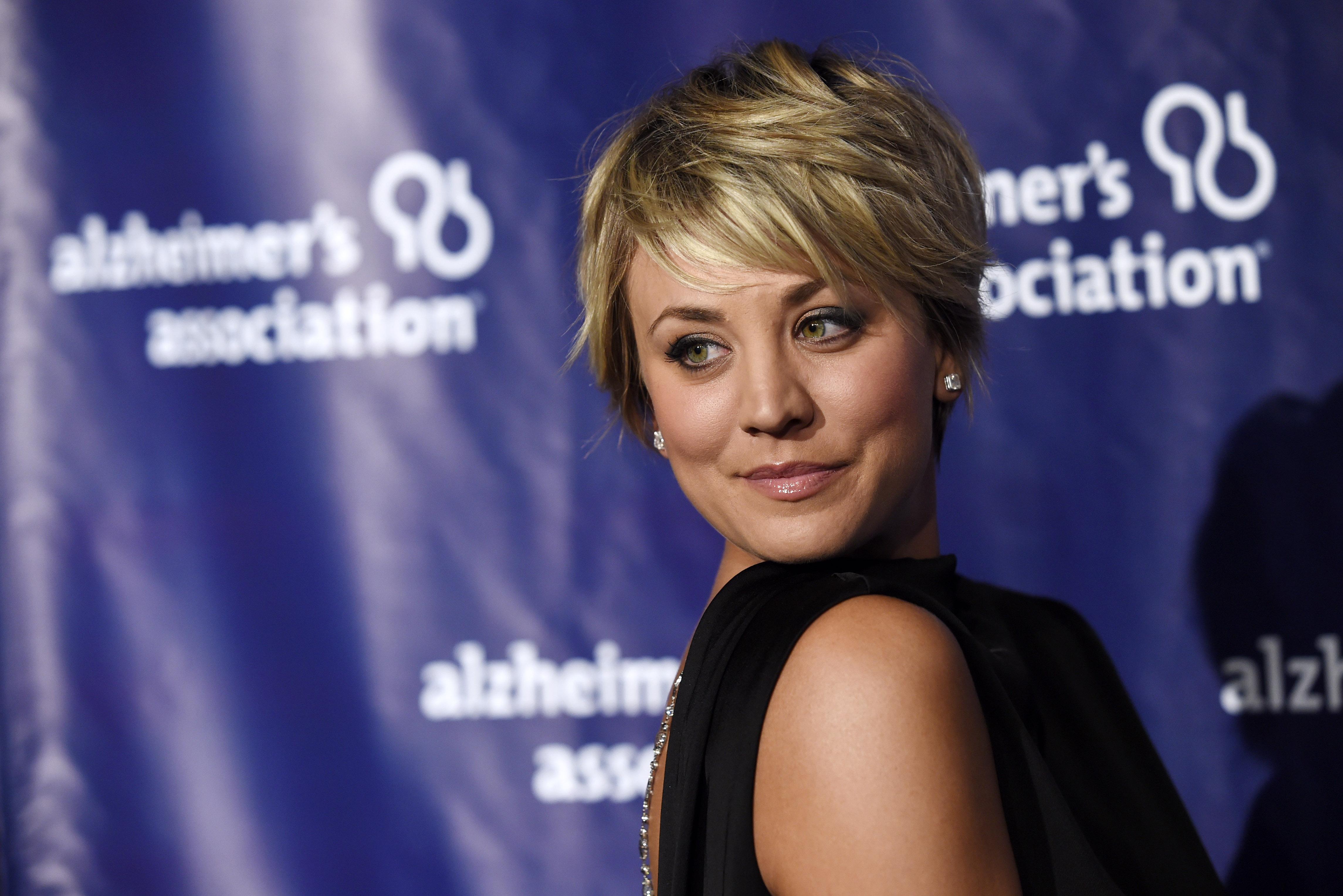 Kaley cuoco strips