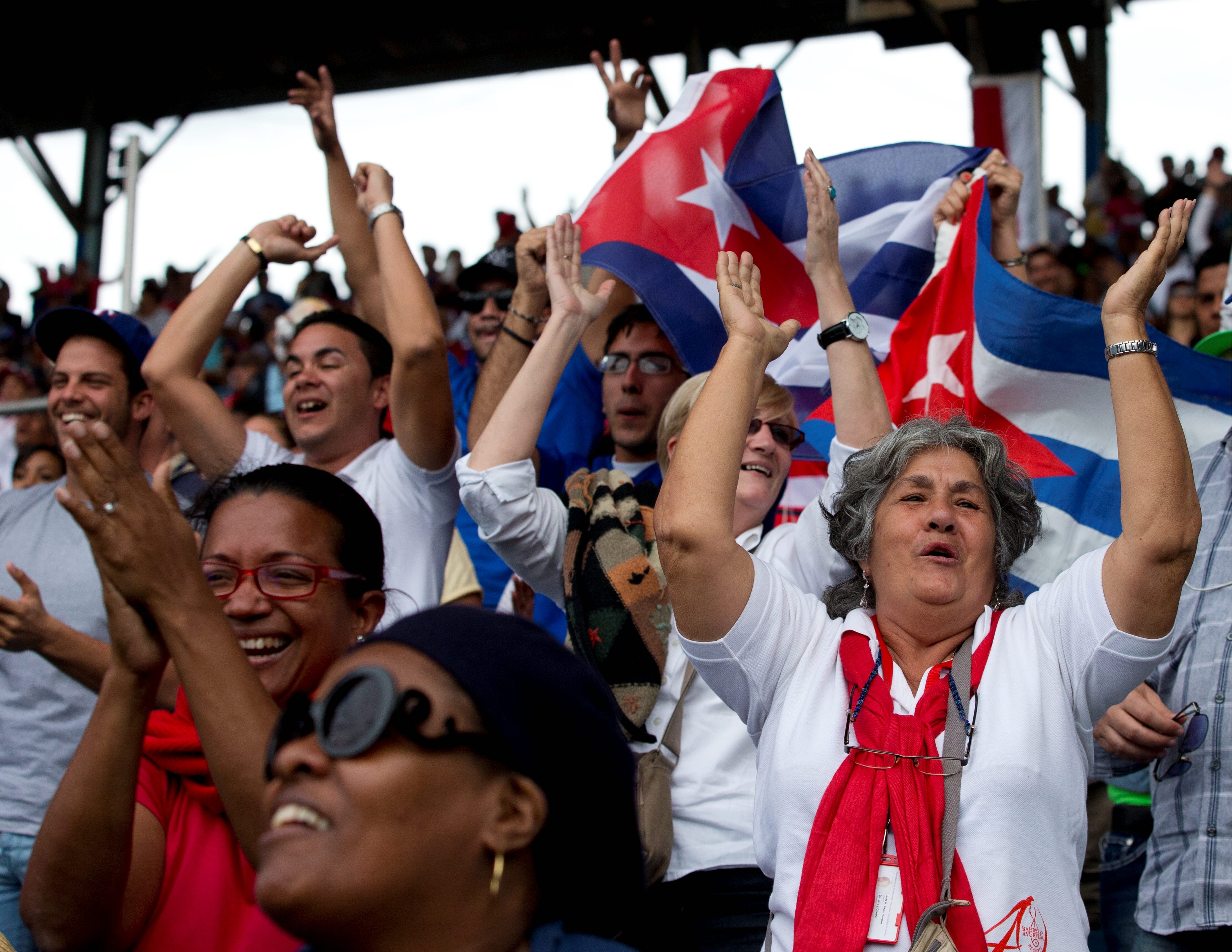 Team USA fans celebrate as squad blasts Team Cuba to advance to