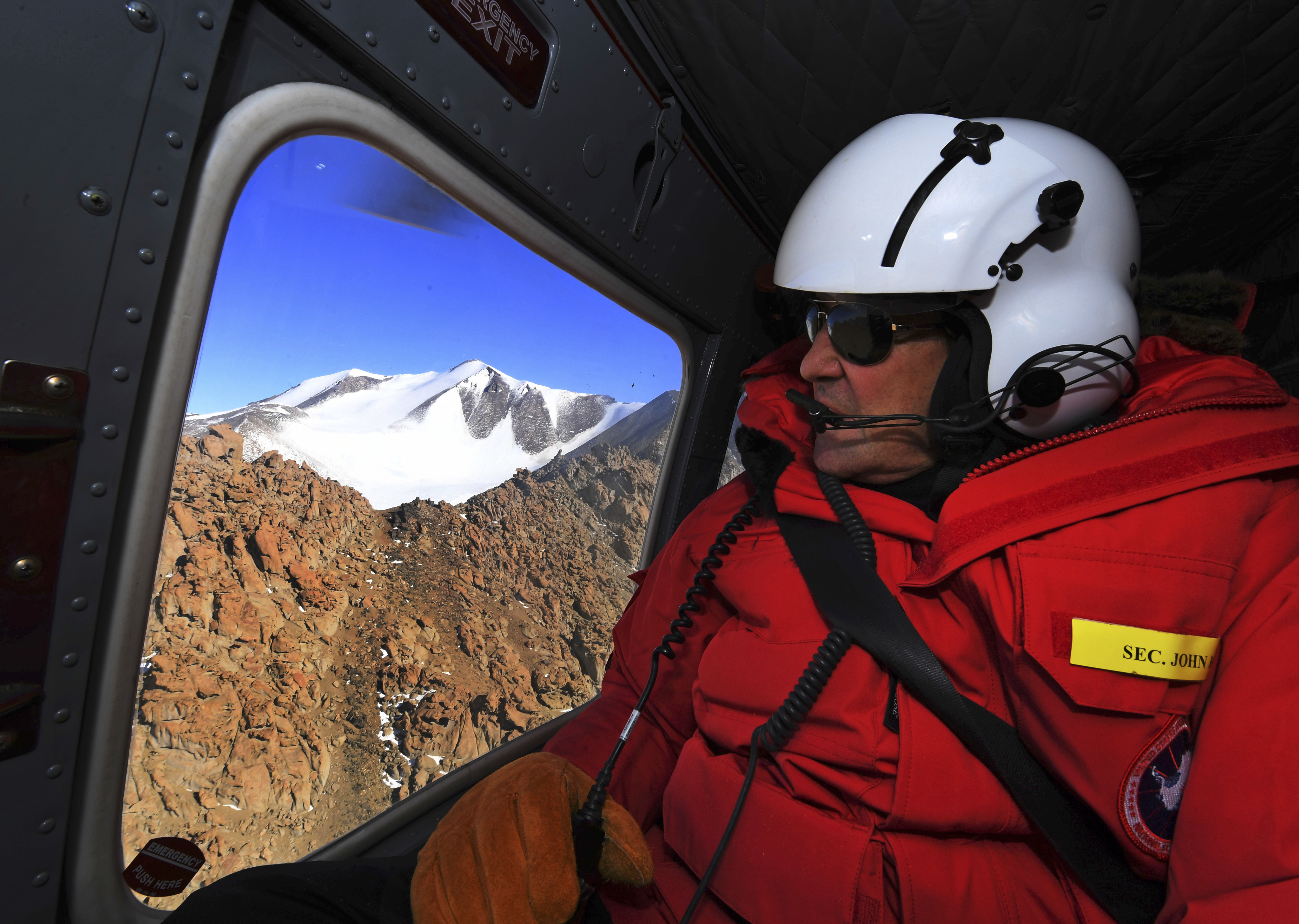 John Kerry Lands In Antarctica Highest U S Official To Visit Washington Times