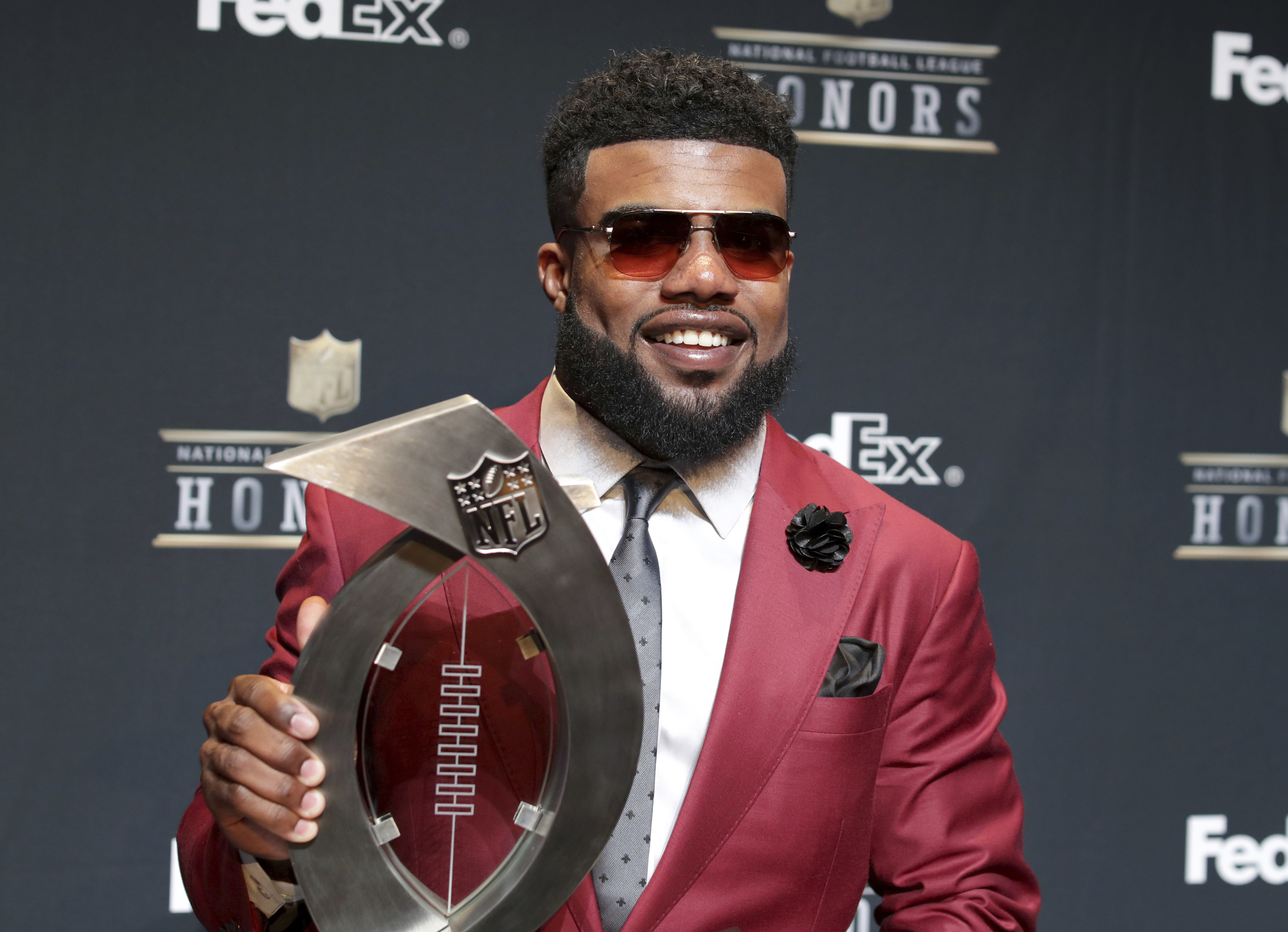 Dallas Cowboys on X: New year. New helmet for @EzekielElliott