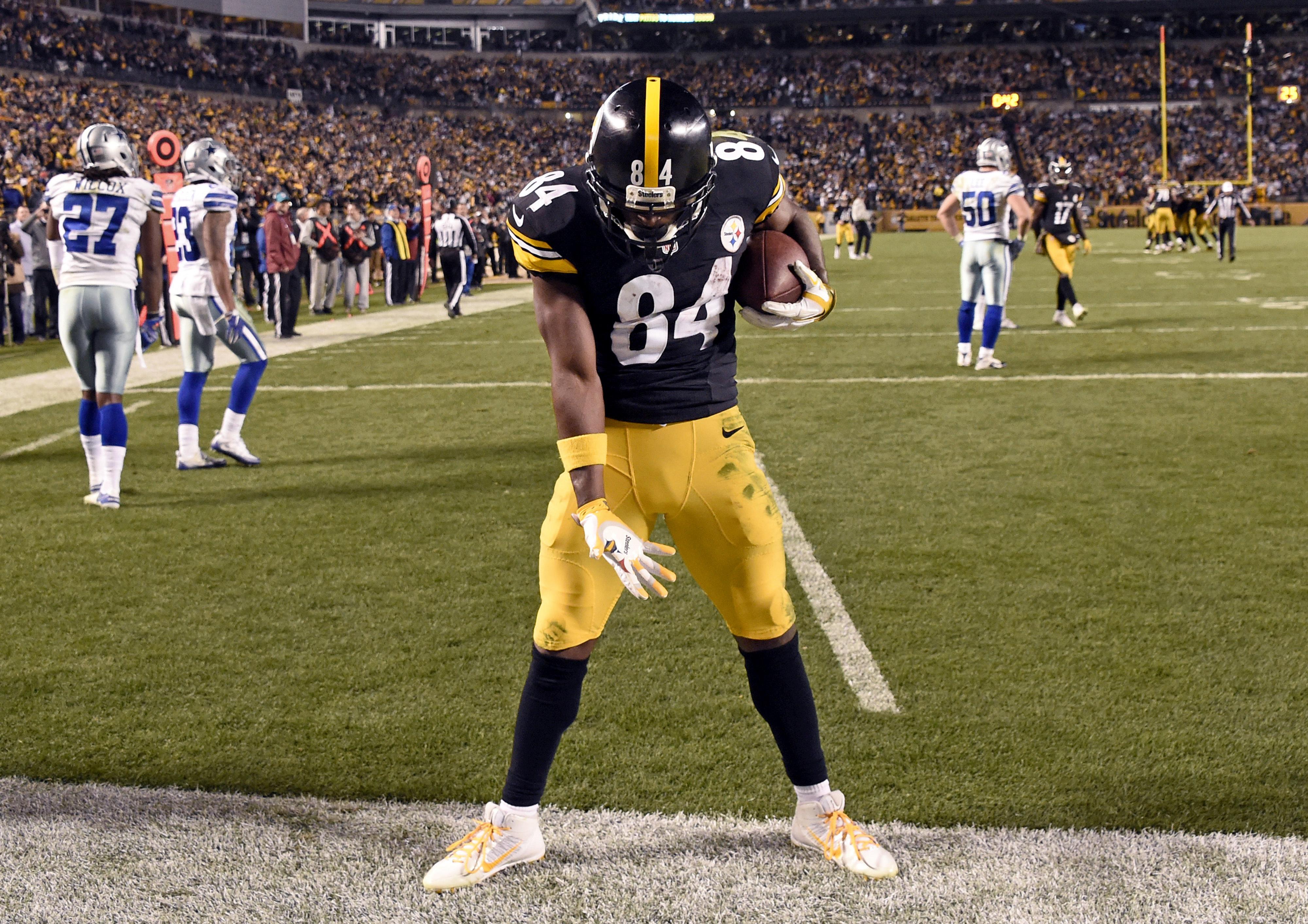 Steelers plan to talk to Antonio Brown about social media usage