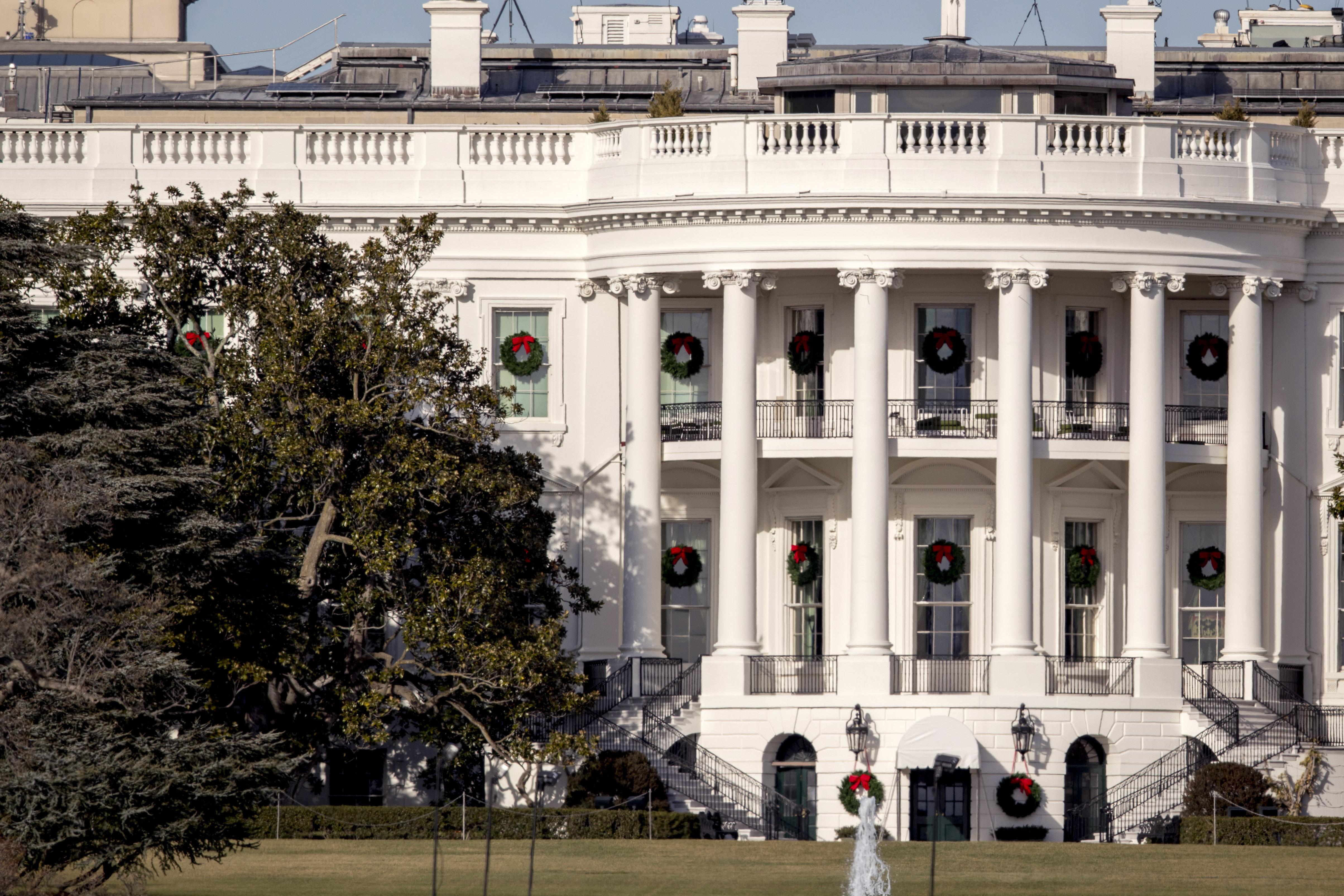 Man Lights Himself On Fire Across The Street From White House Washington Times