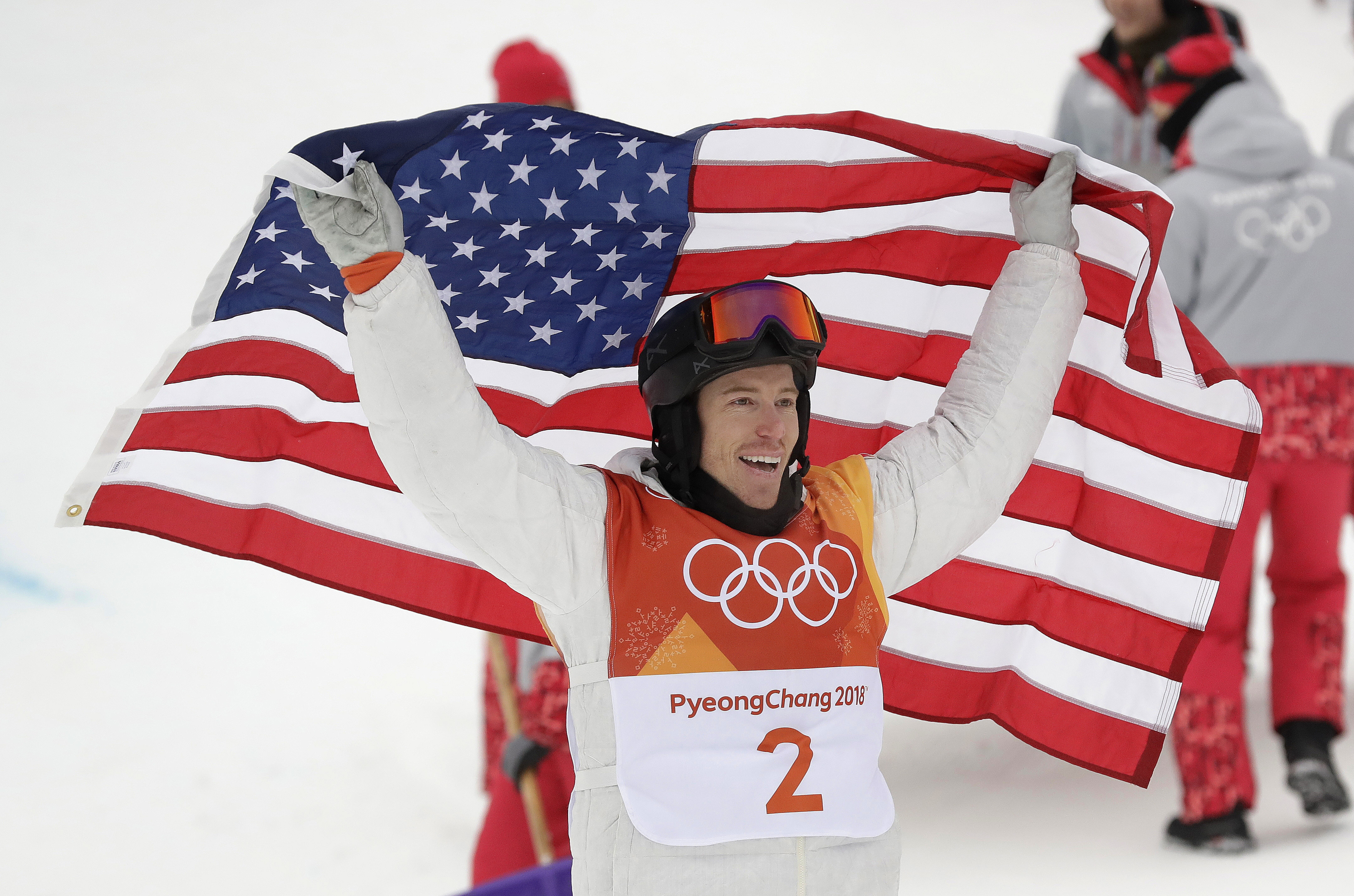 2010 Olympics: Shaun White repeats halfpipe gold