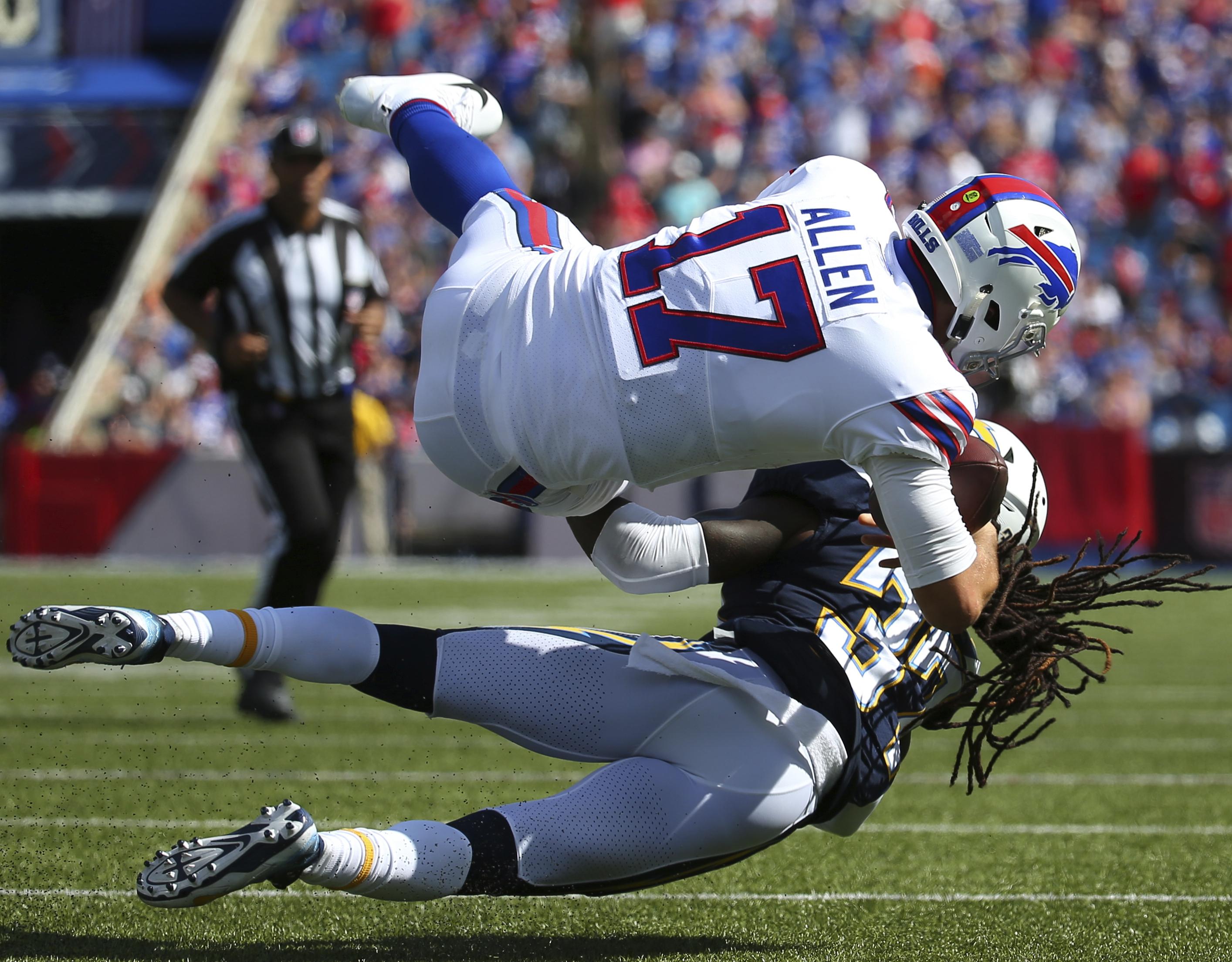 Vontae Davis of Buffalo Bills Retires During an N.F.L. Game - The New York  Times