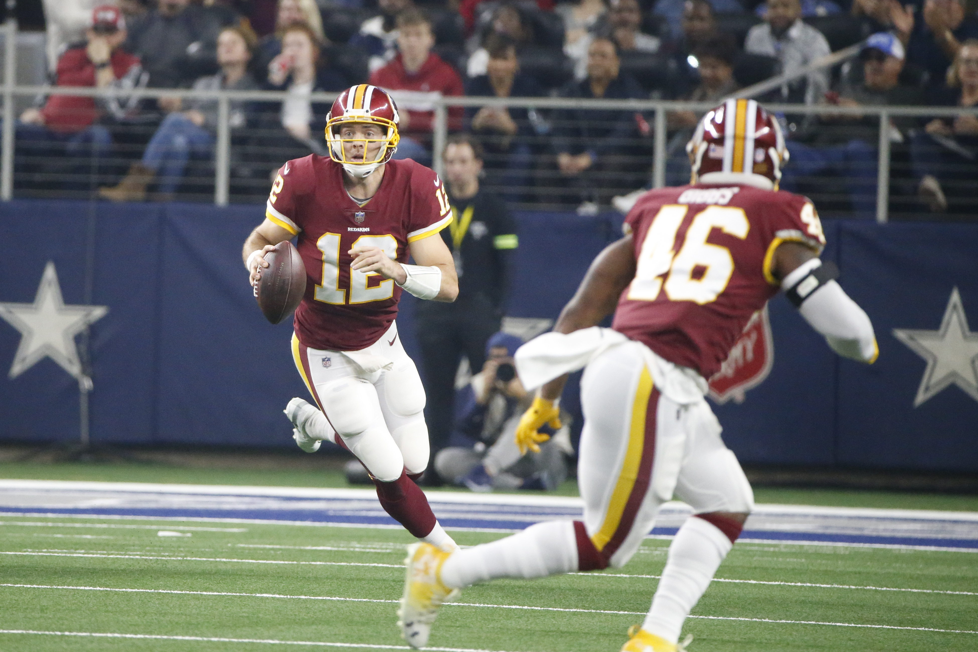 Redskins trail Cowboys at halftime of Thanksgiving game