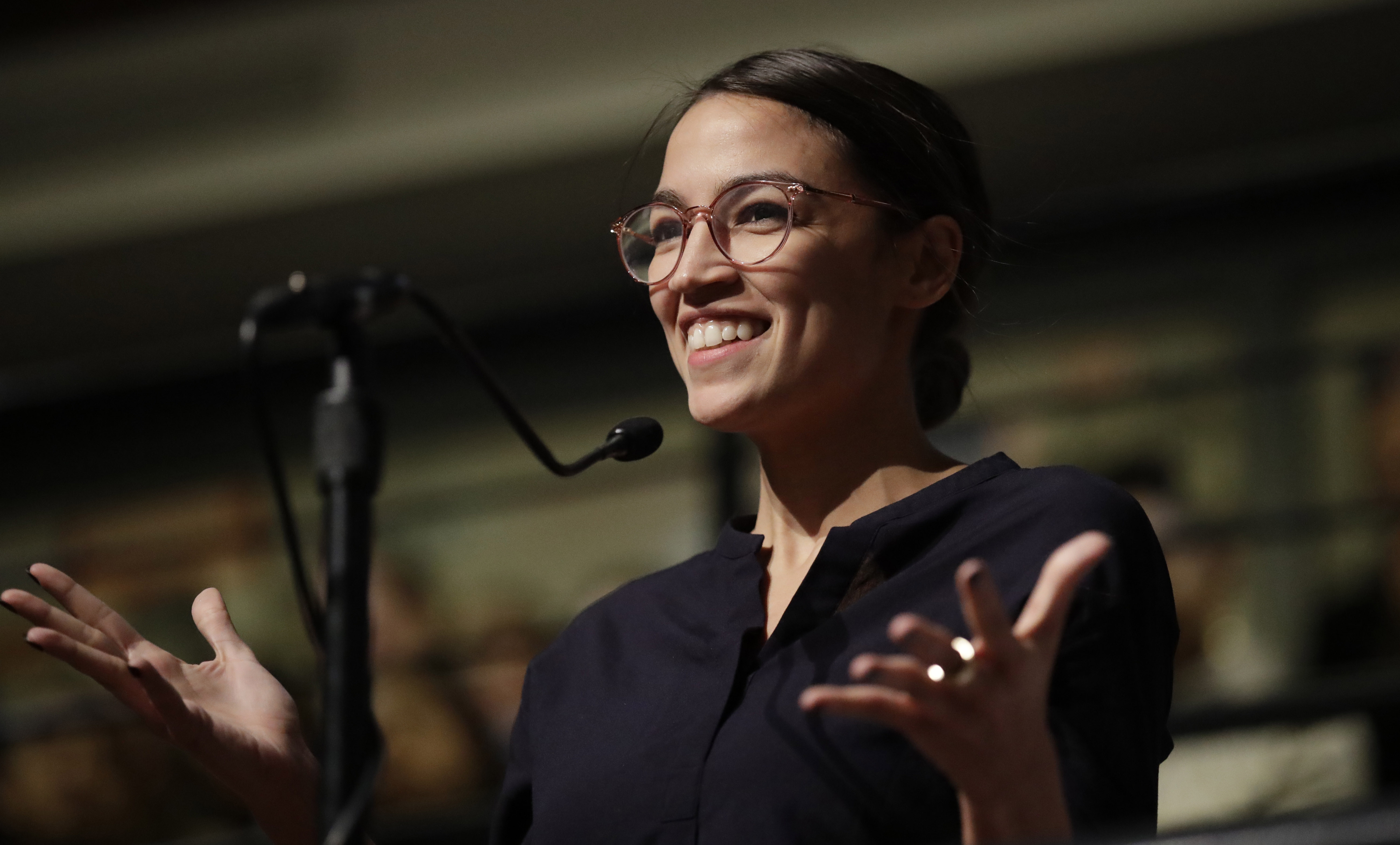 ocasio cortez mccaskill