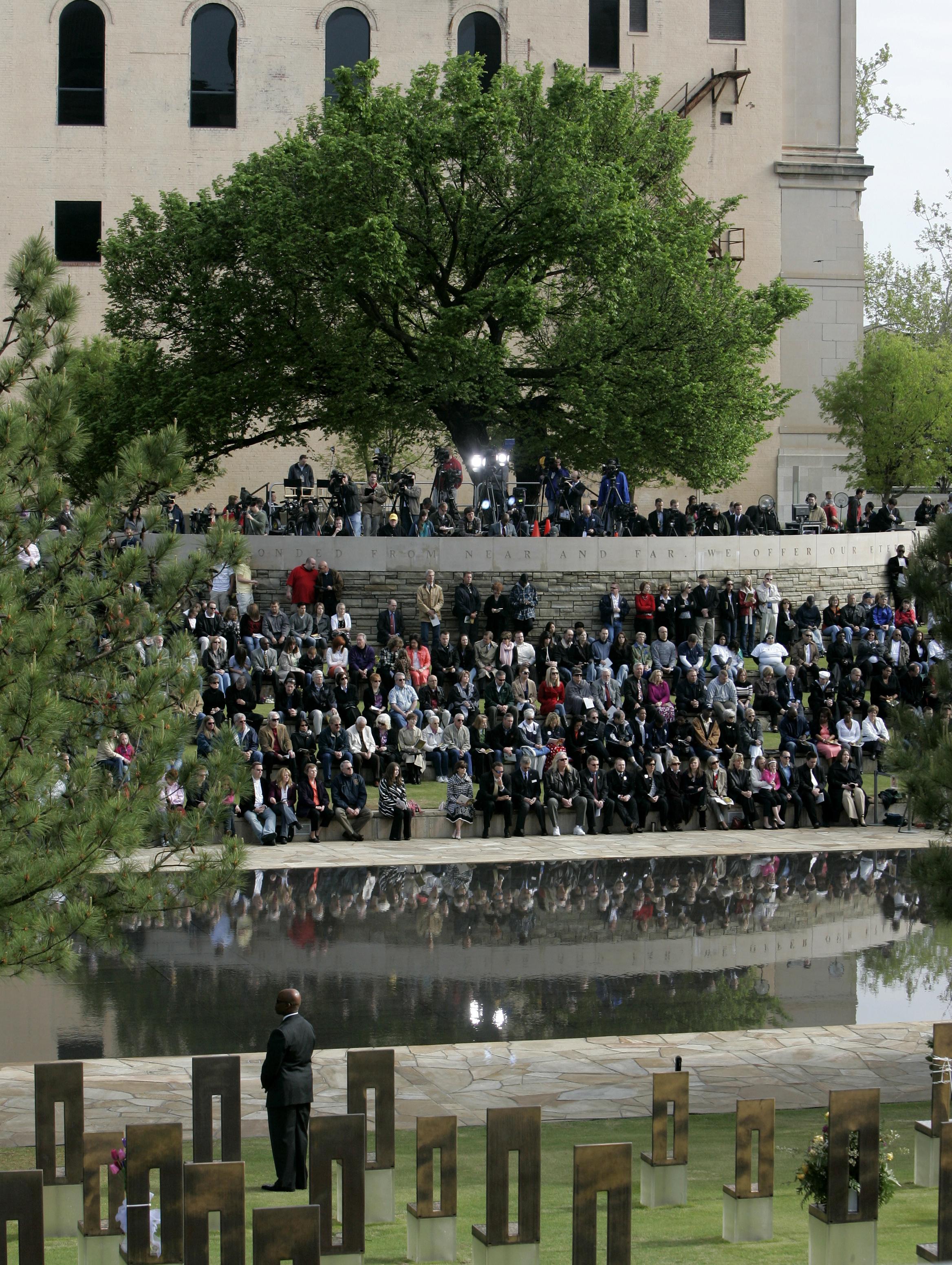 Oklahoma City bombing 'Survivor Tree' DNA to live on - The Columbian