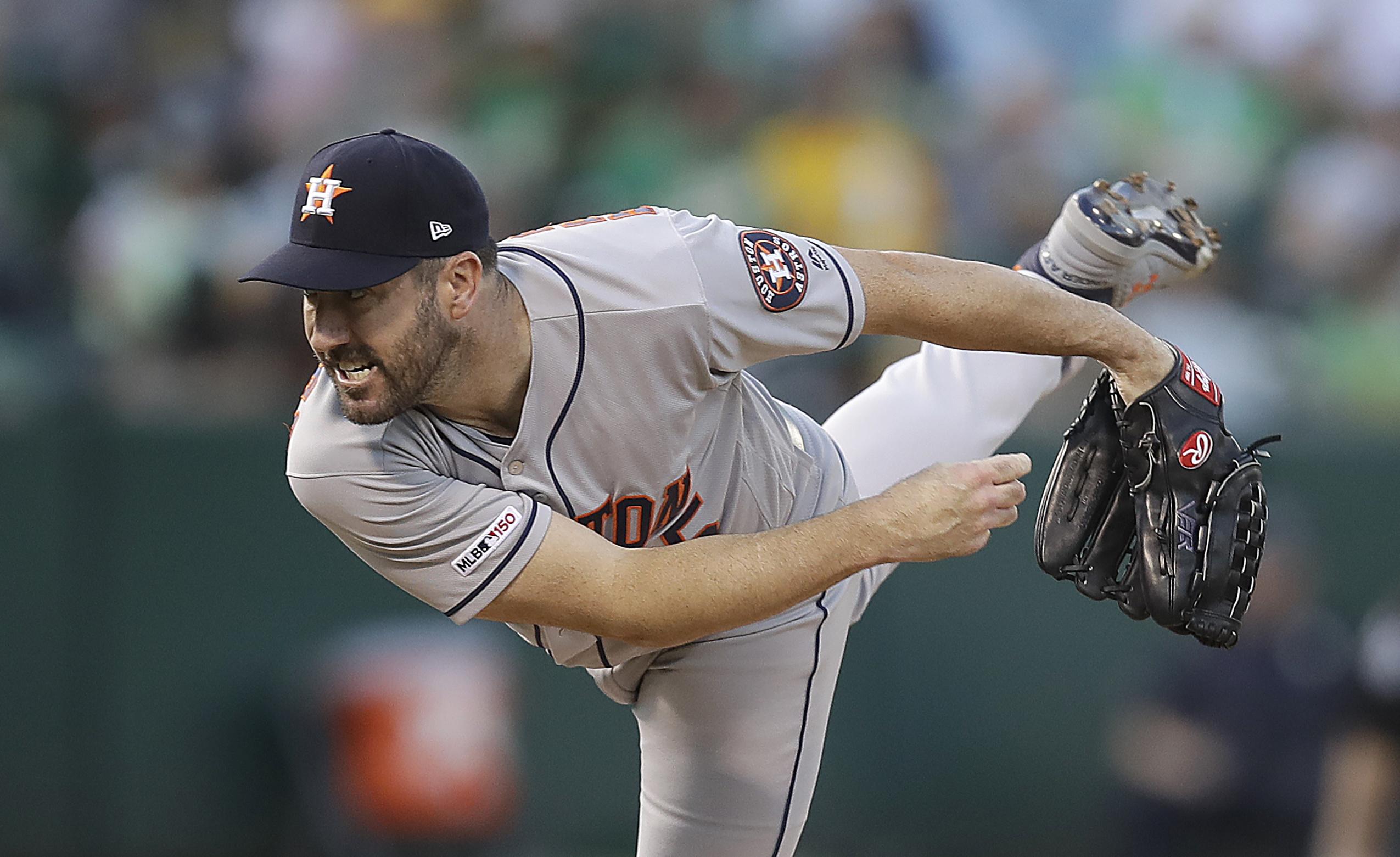 Justin Verlander blocks Detroit Free Press writer from access to clubhouse  - Washington Times