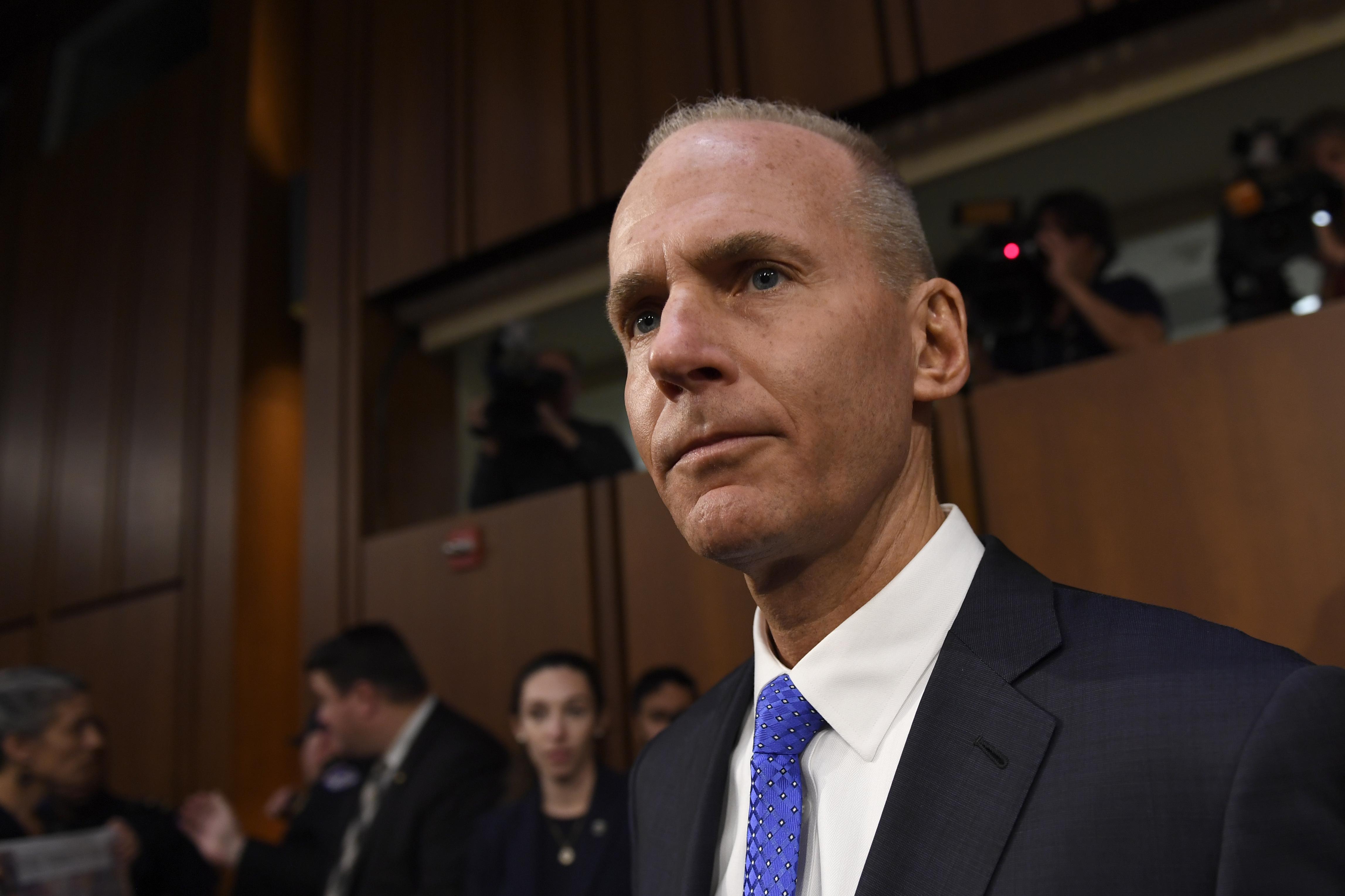 Dennis Muilenburg Former Boeing Ceo Gets 62 2 Million But Loses Some Benefits Washington Times
