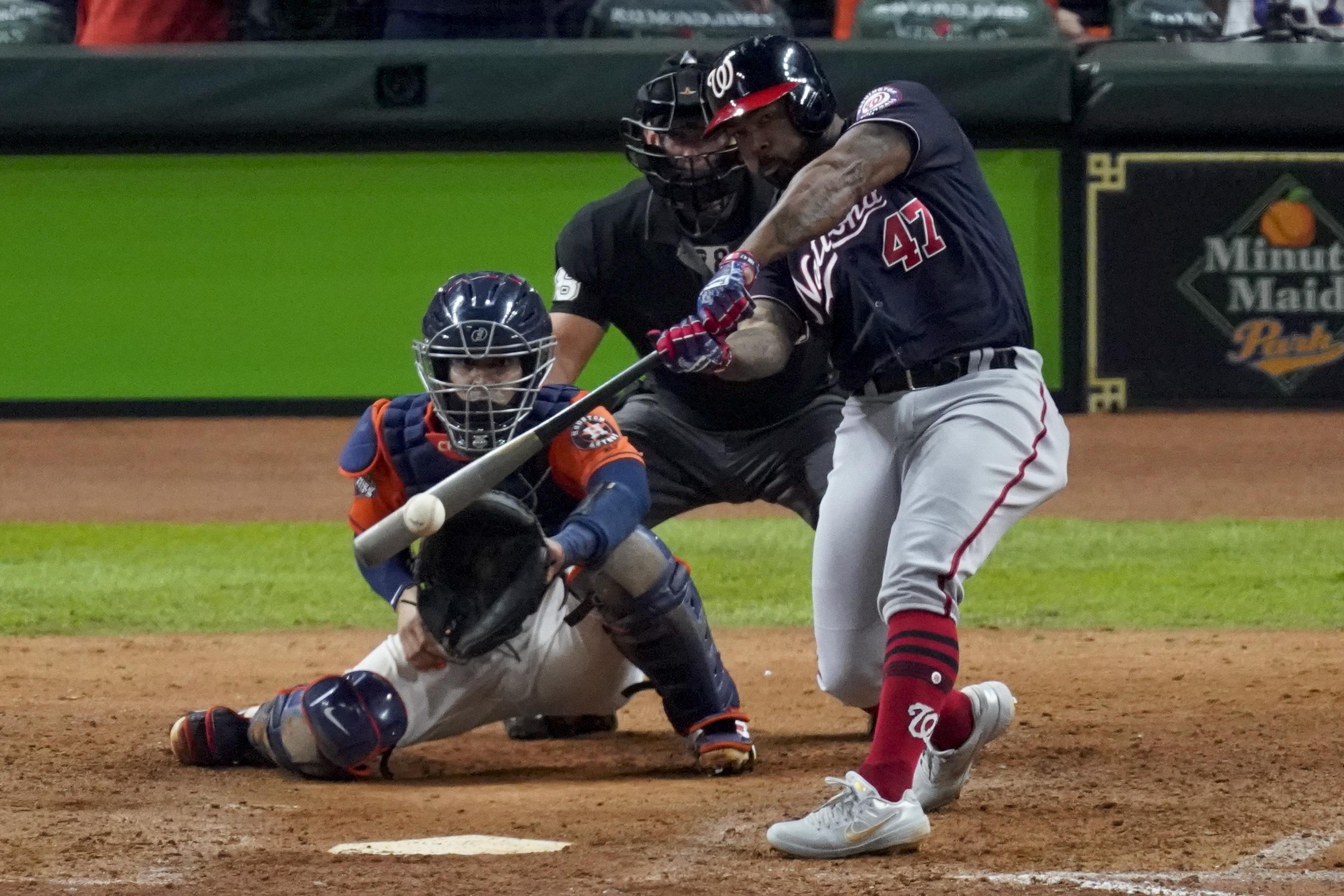 Nationals re-sign Yan Gomes, Howie Kendrick