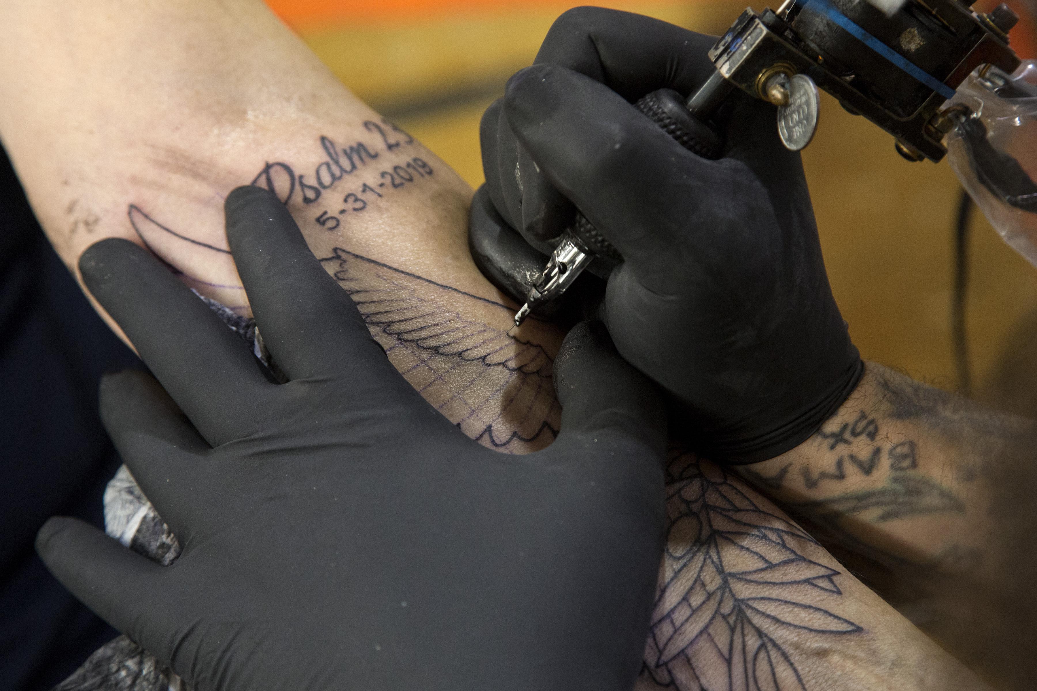 Tattoo ink is under-regulated, scientists say - ABC News