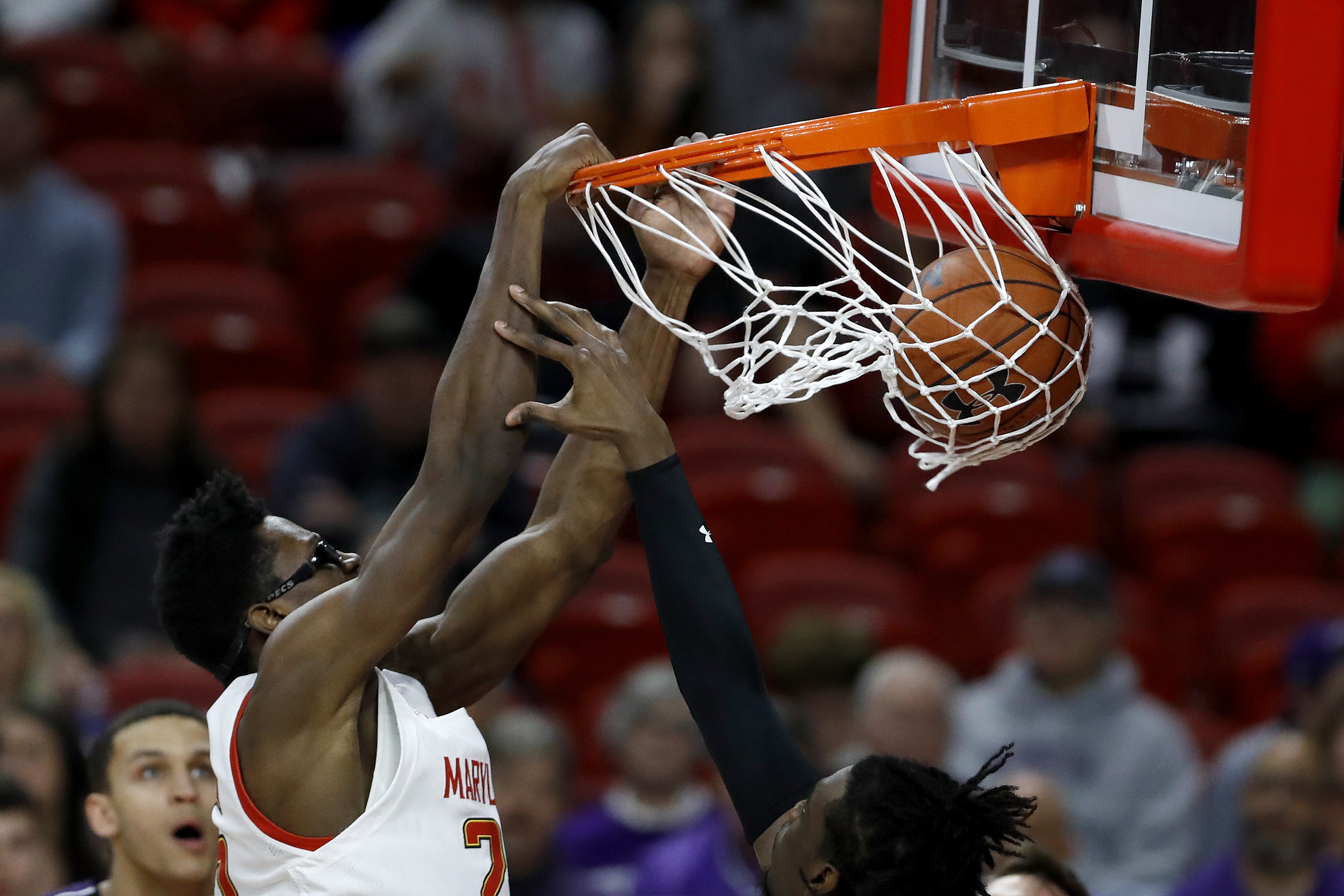 jalen smith dunk