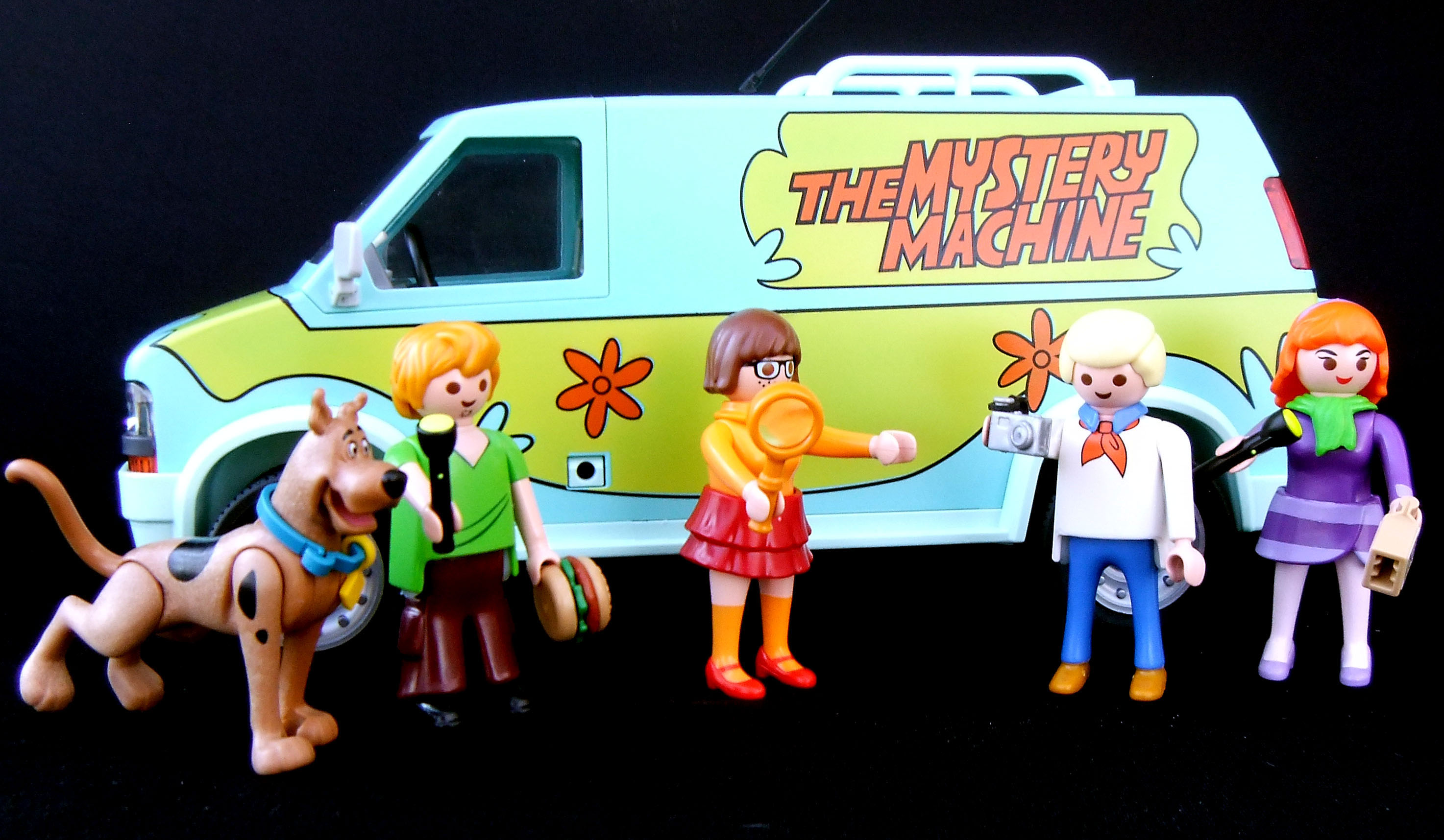 Playmobil Mystery Figures Scooby Doo Ghosts Series 1 The Caretaker 