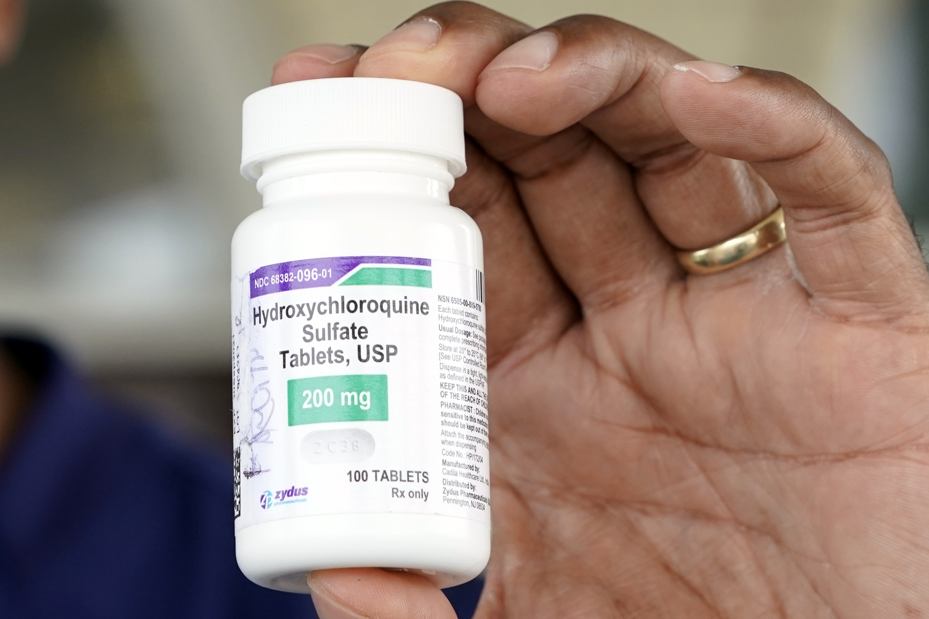 Nih Don T Use Hydroxychloroquine Azithromycin To Treat
