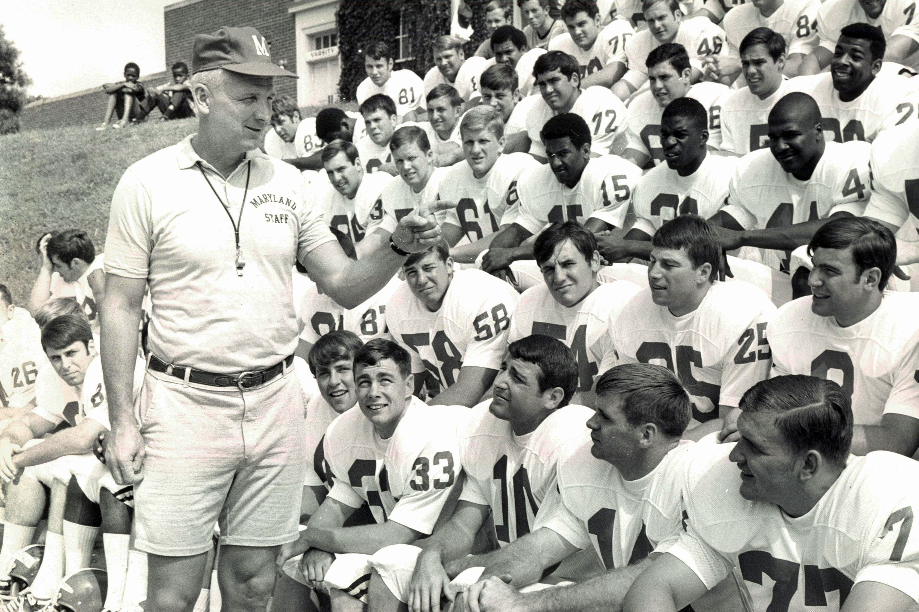 Roy Lester Former Maryland Football Coach Dies From Coronavirus