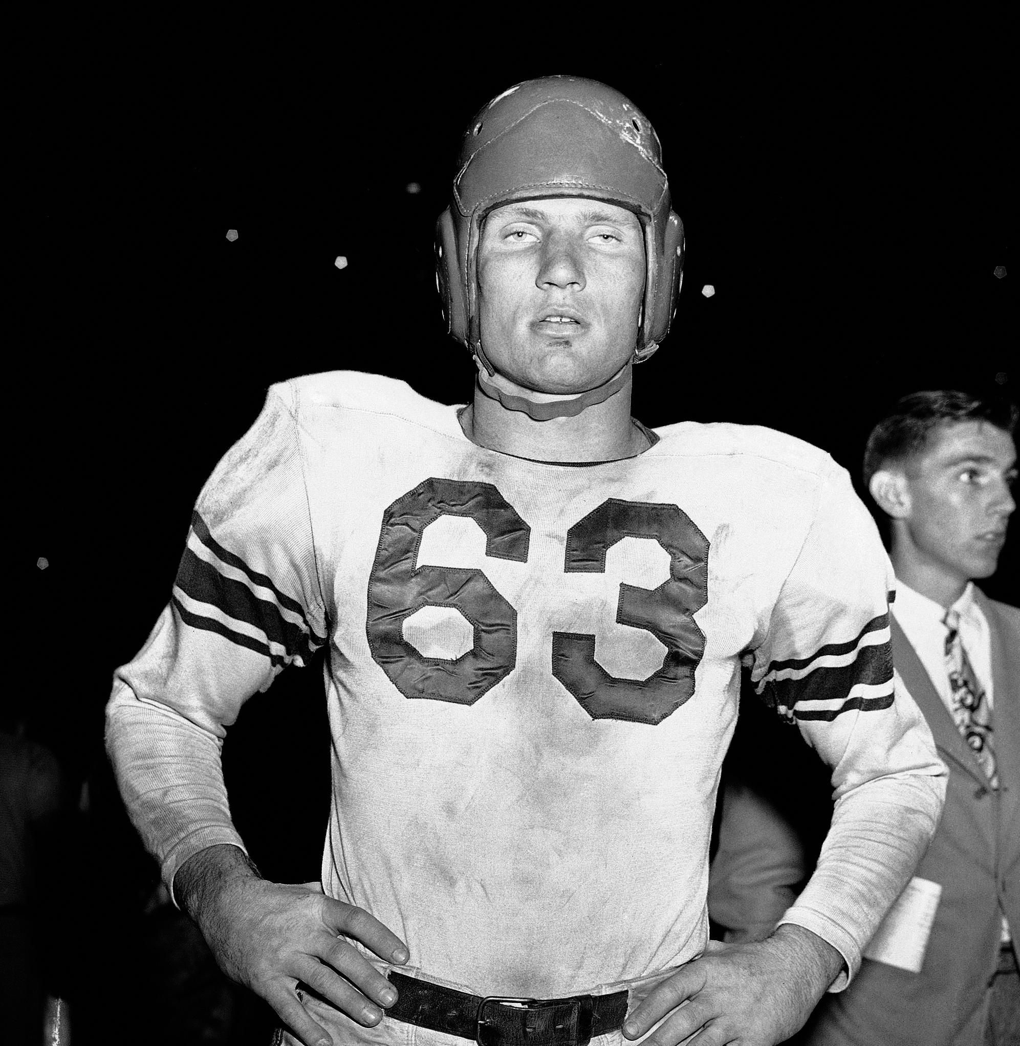 Retro Baltimore: Y.A. Tittle carries team with mighty arm