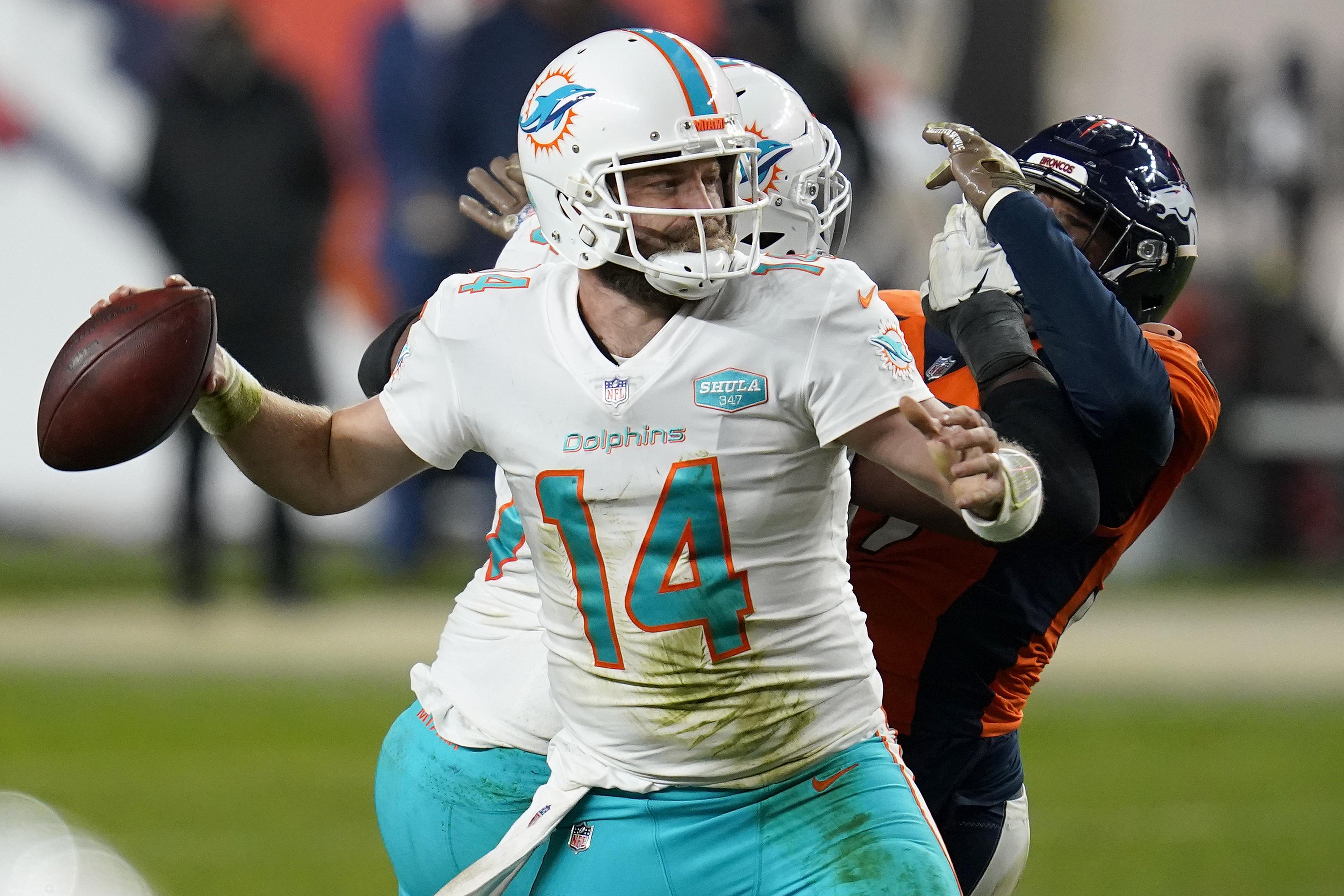Dolphins' Ryan Fitzpatrick To Play In 2021