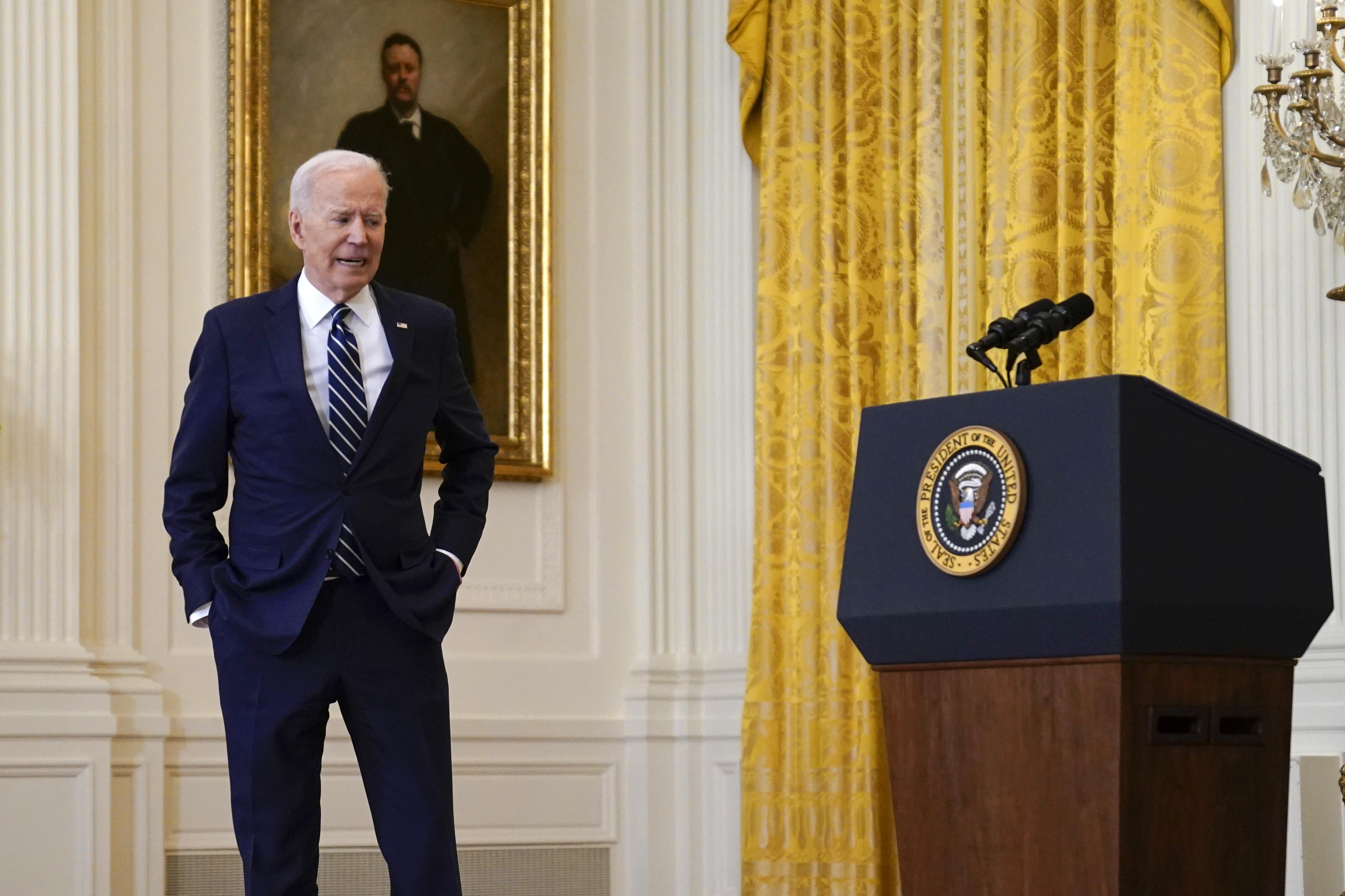 aid-groups-call-on-biden-to-develop-plans-to-share-vaccines-washington-times