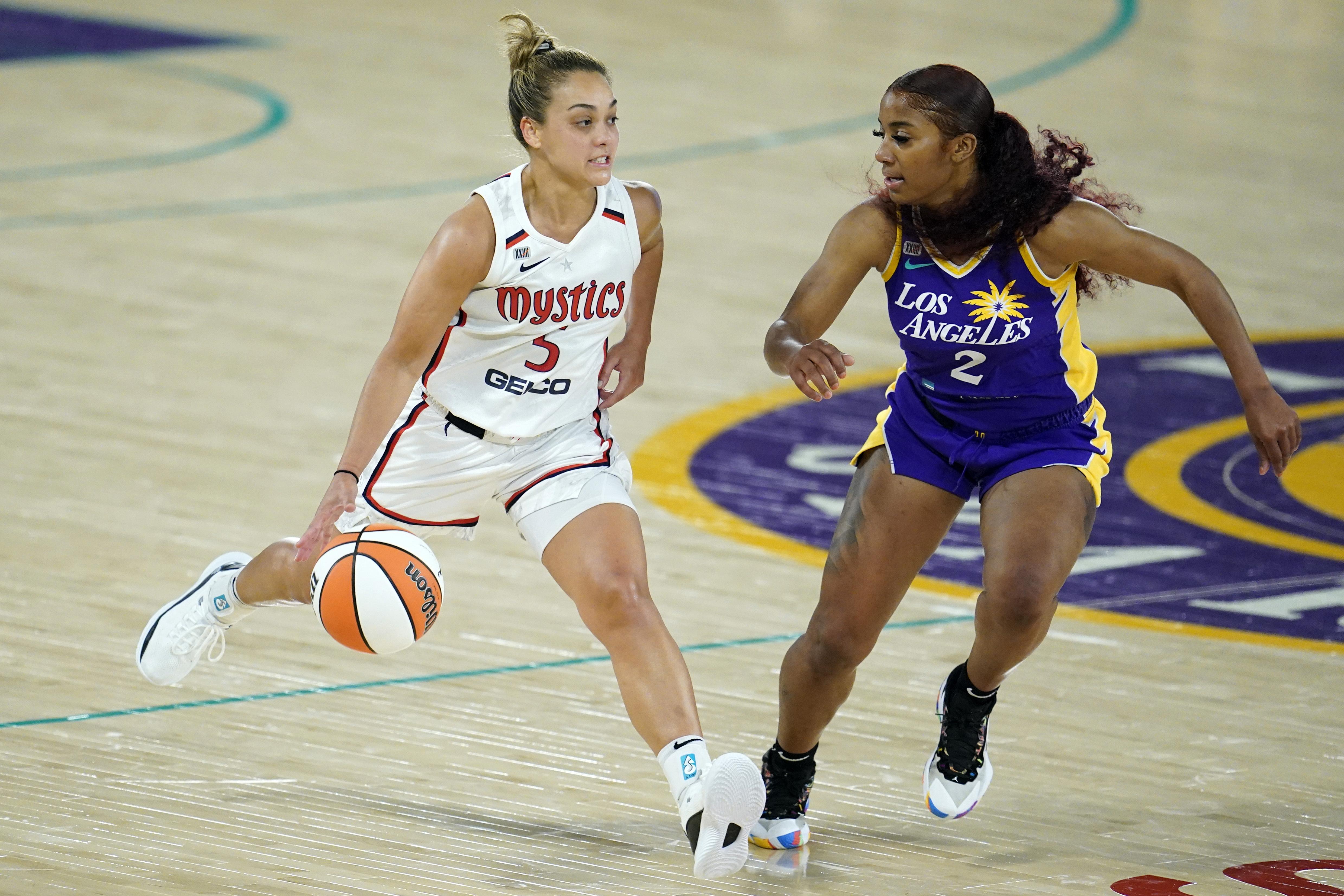 LA Sparks Resign Te'a Cooper - Made for the W