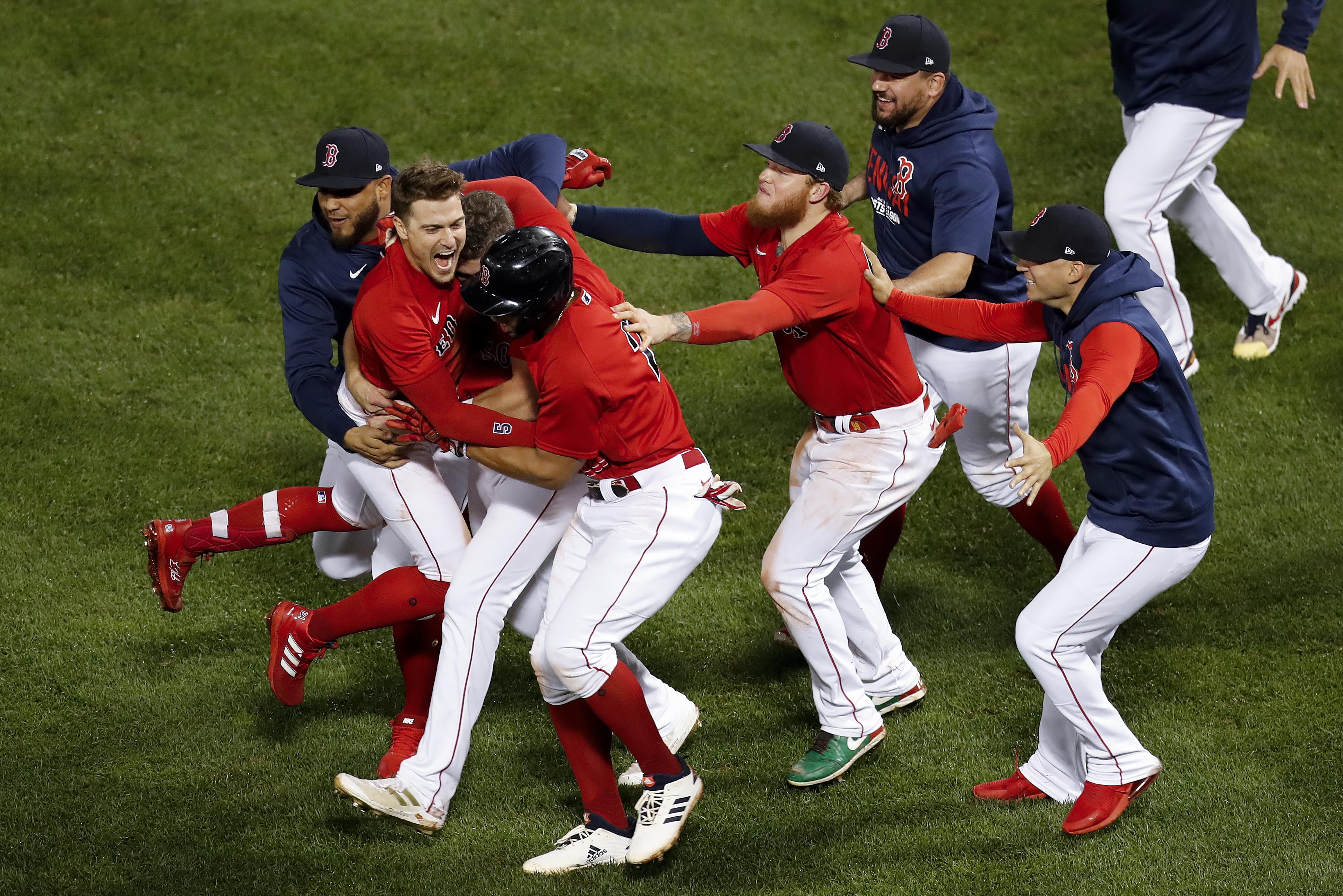 Christian Vazquez sparks Red Sox to home wins over Rays