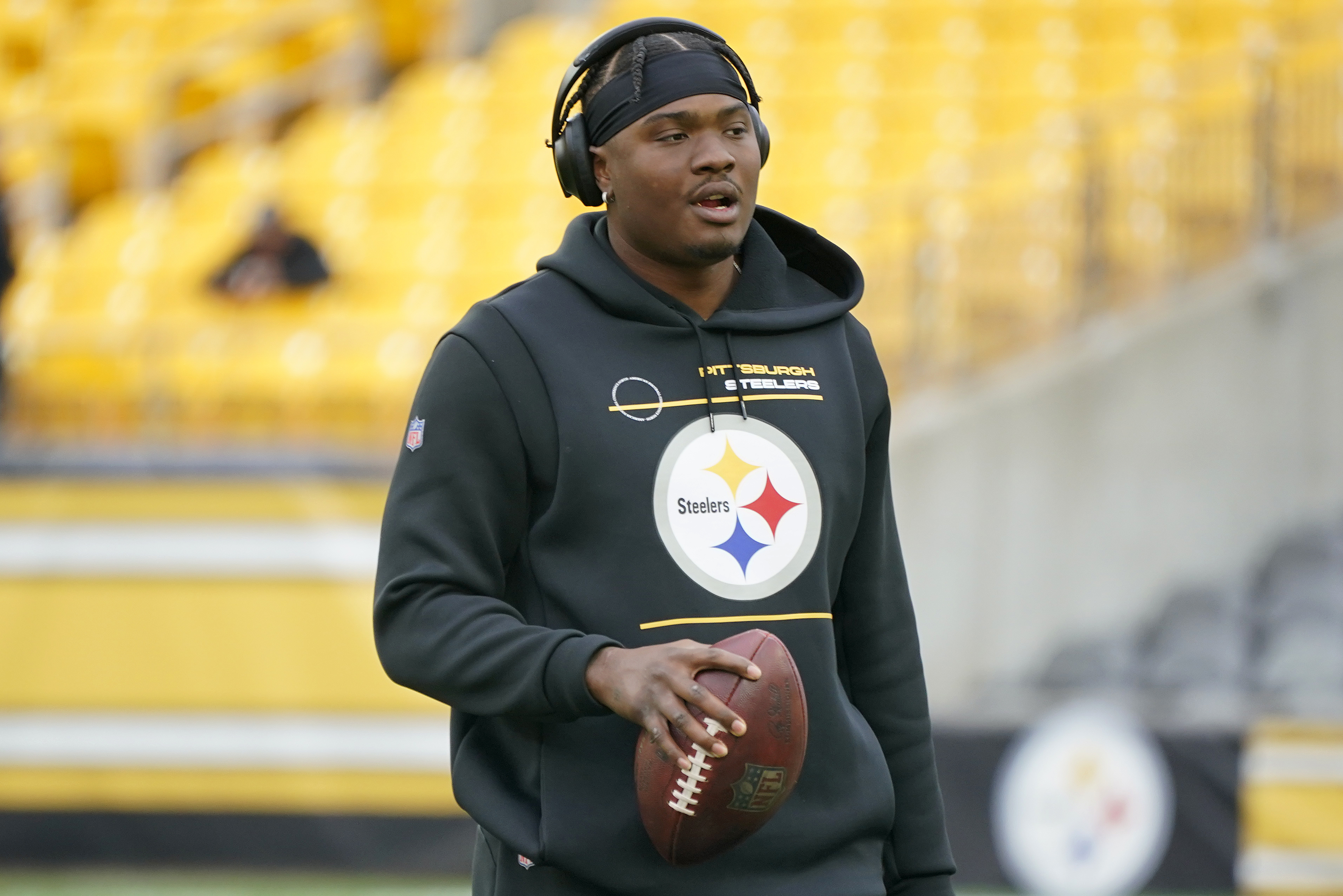 Dwayne Haskins Misses Final Play of Game Because He Was Taking Selfies