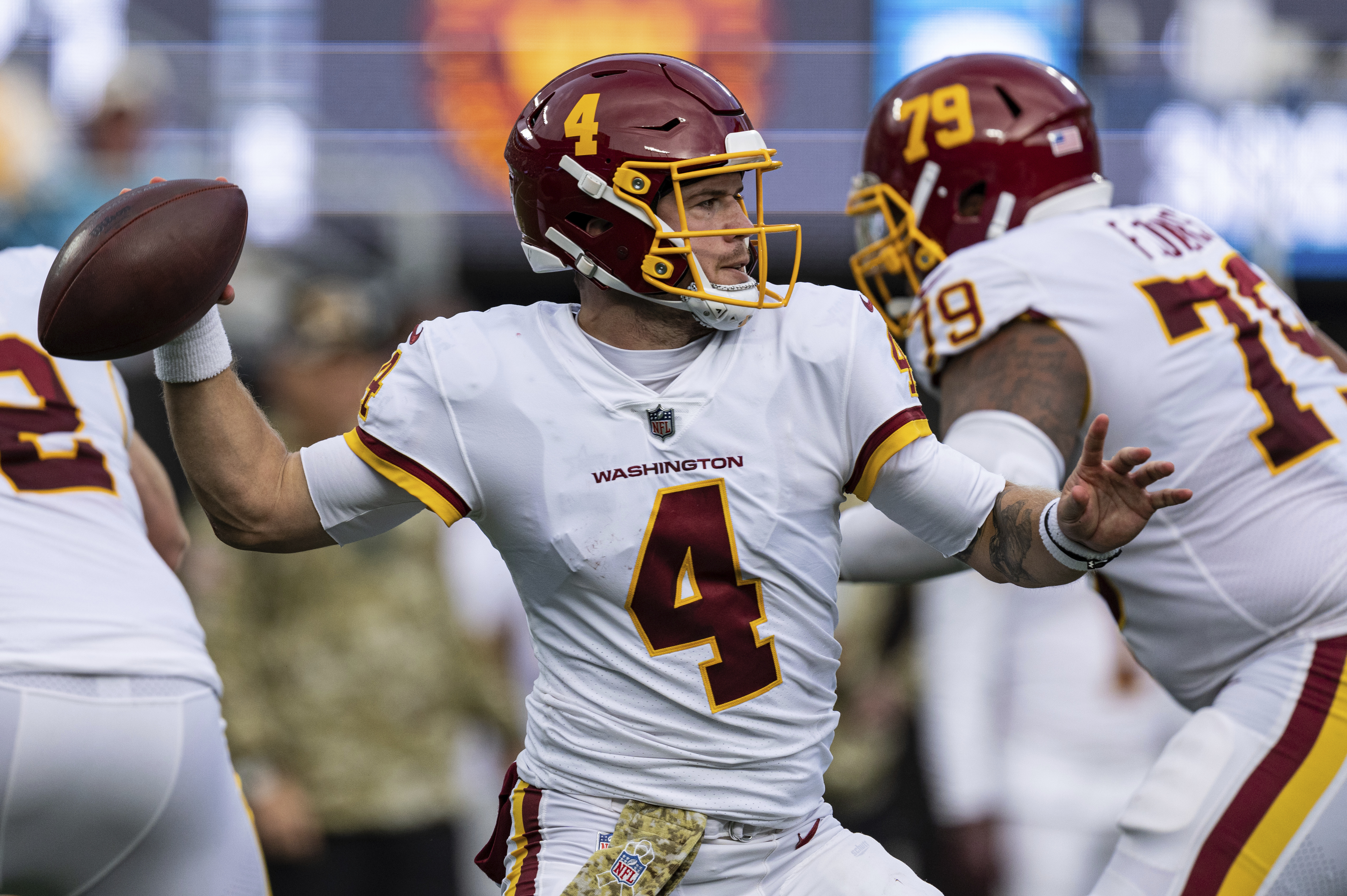 Gutty' performance from QB Taylor Heinicke keys Washington comeback